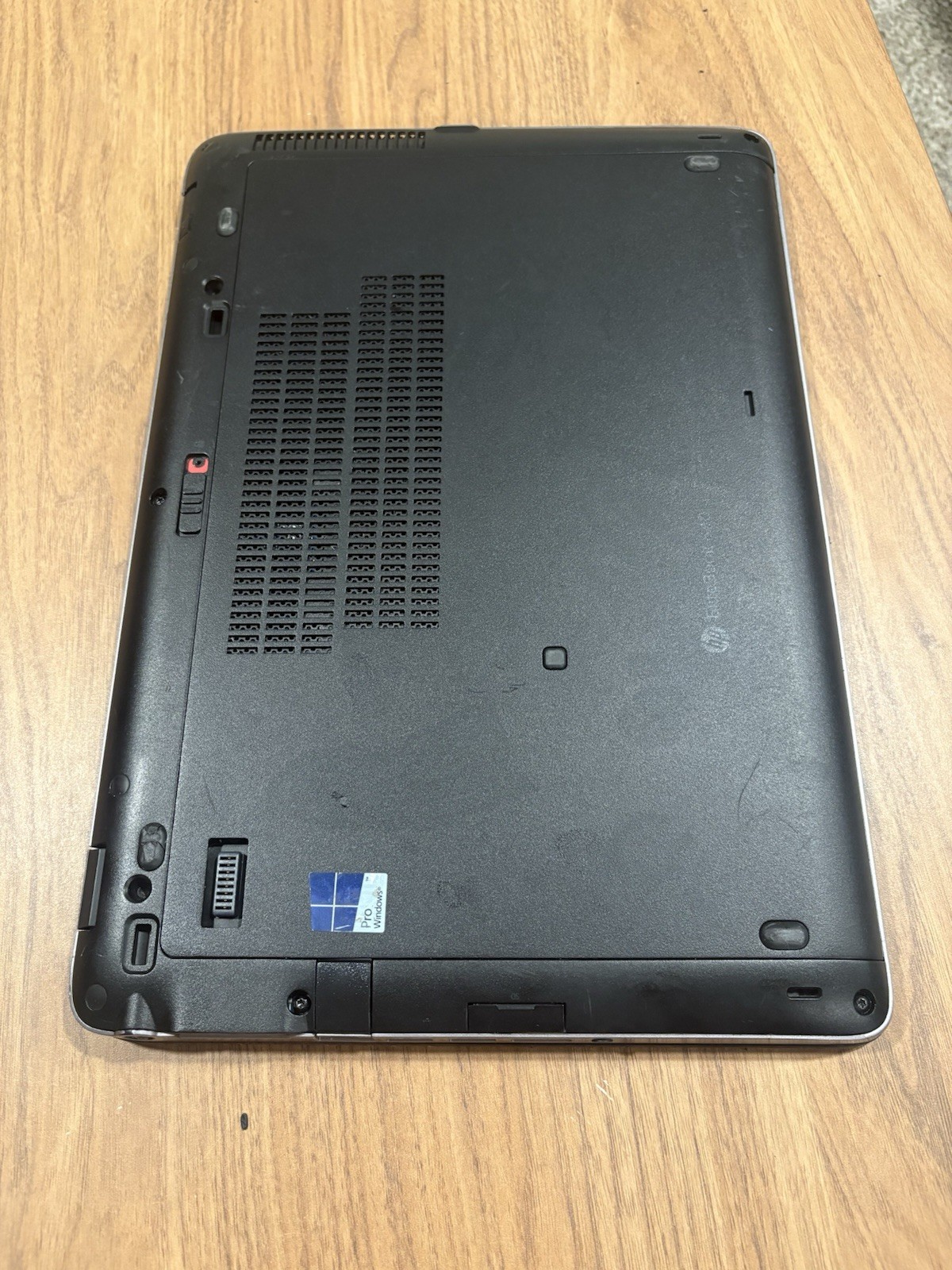 HP EliteBook 840 G2 14″ Laptop i5-5300U 2.3GHz 8GB RAM 128GB SSD Windows 10 Pro!