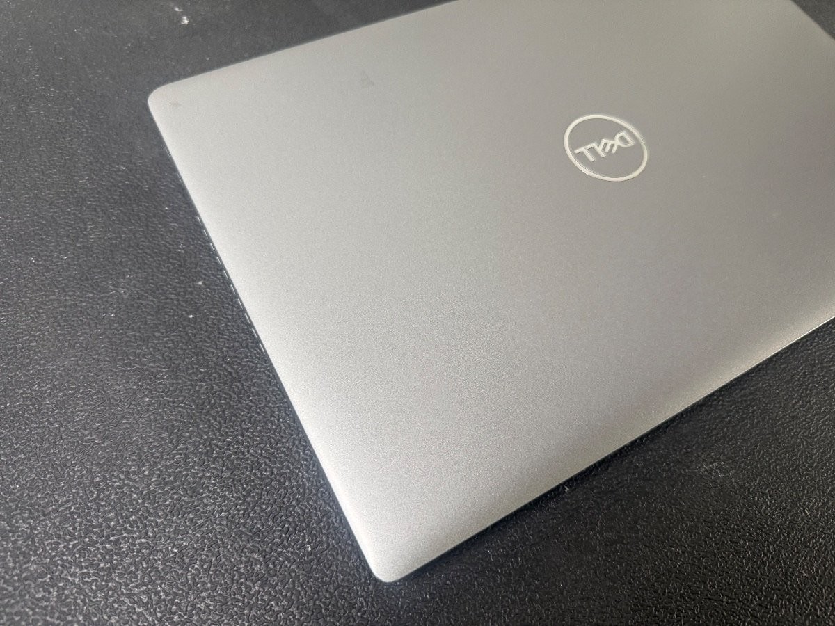 Dell Latitude 5550 15.6″ Ultra 5 125U 1.30GHz 16GB DDR5 256GB SSD Win 11 – READ