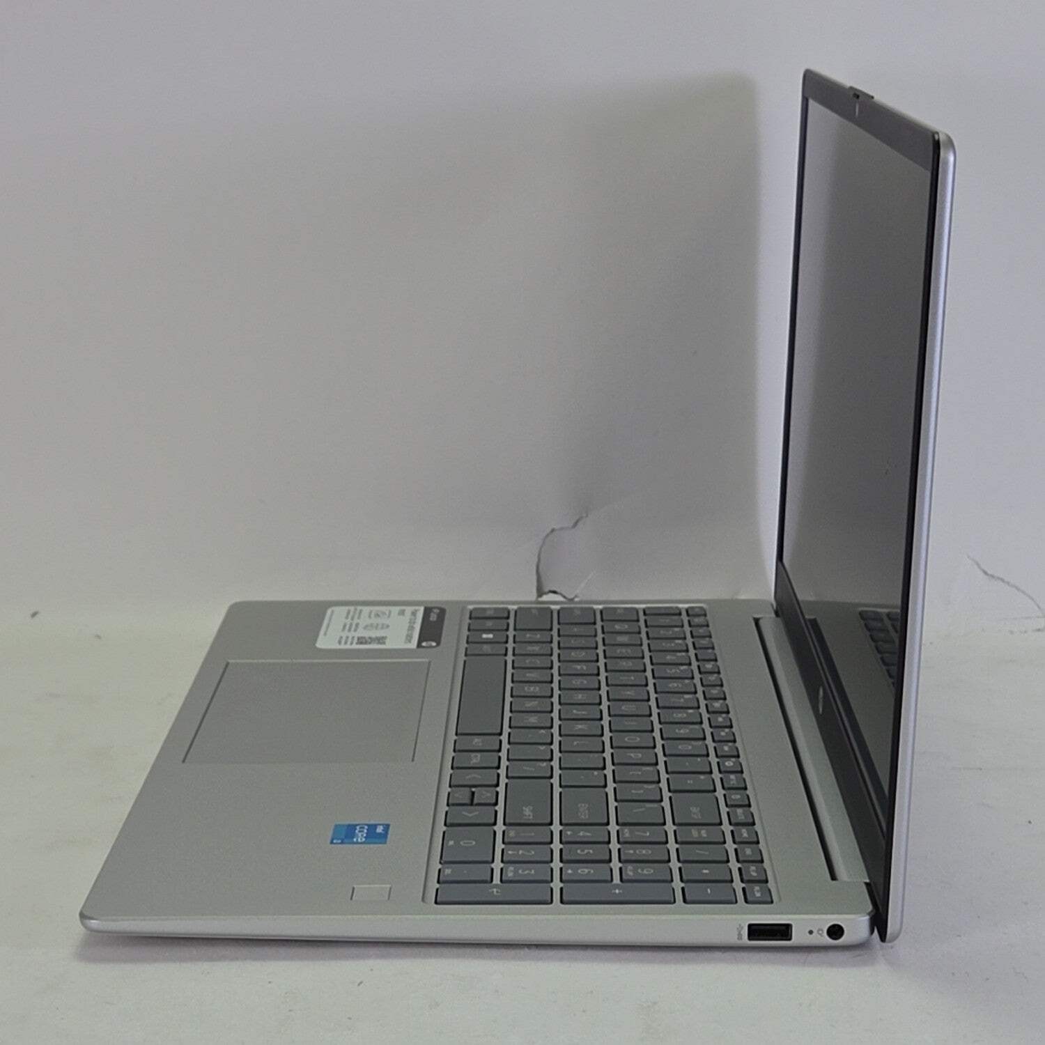 HP Laptop 15-fd0131wm 15.6″ i3-N305 1.8GHz 8GB RAM 256GB SSD