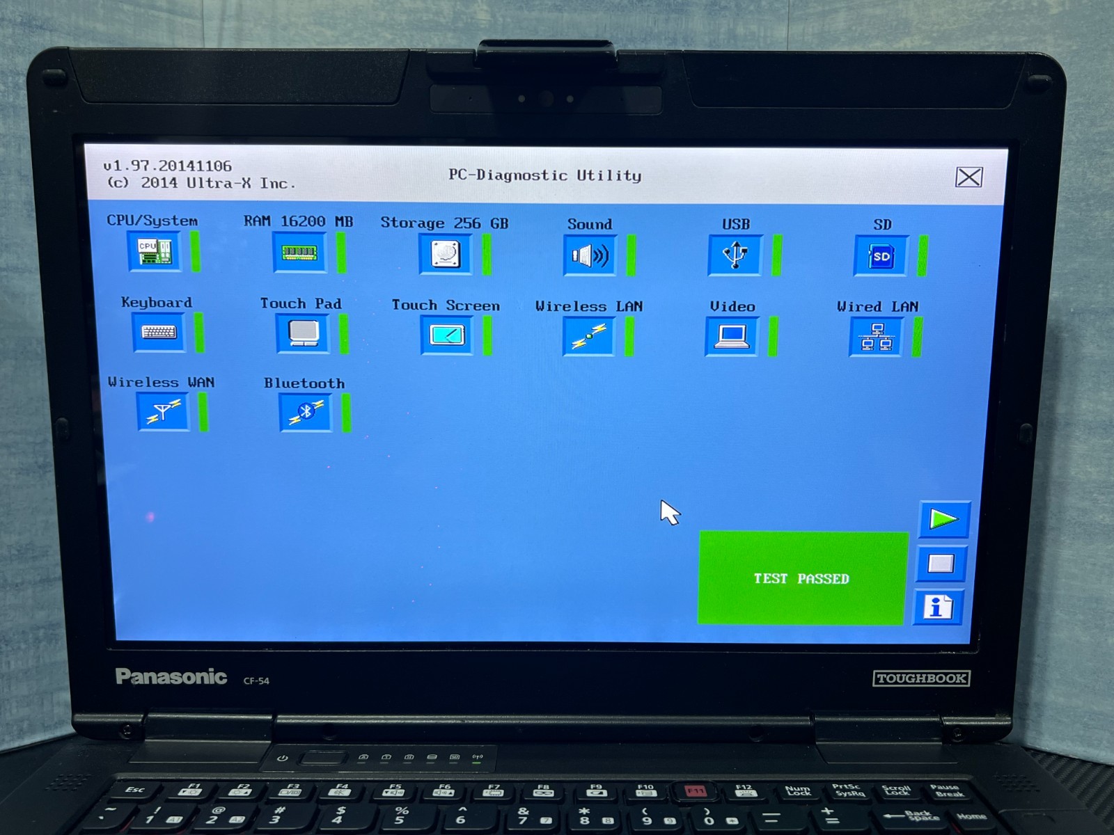 CF-54J5894VM, i5-7300U @2.60GHz, 16GB, 256GB SSD M.2, TOUCHSCREEN, 4G LTE, HDMI