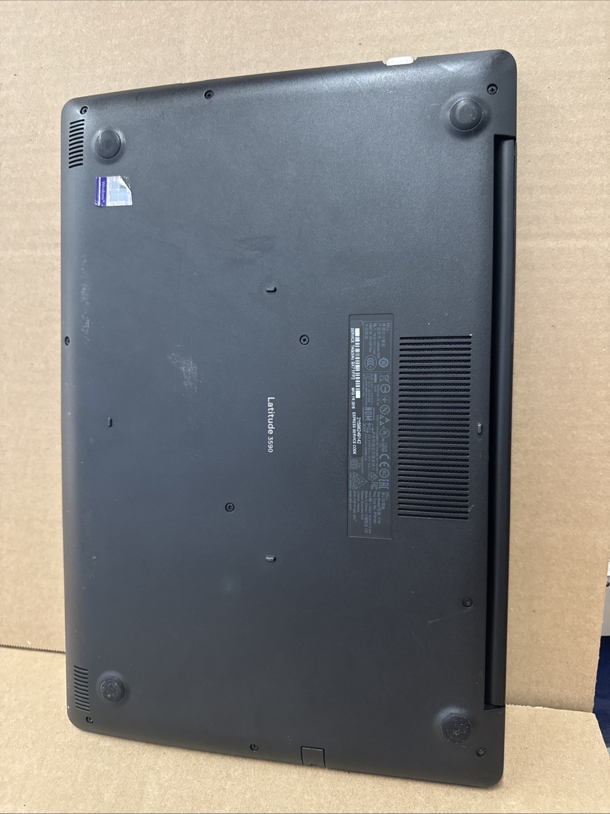Dell Latitude 3590 i5 8th Gen, 8GB Ram, 500GB HDD, W10P