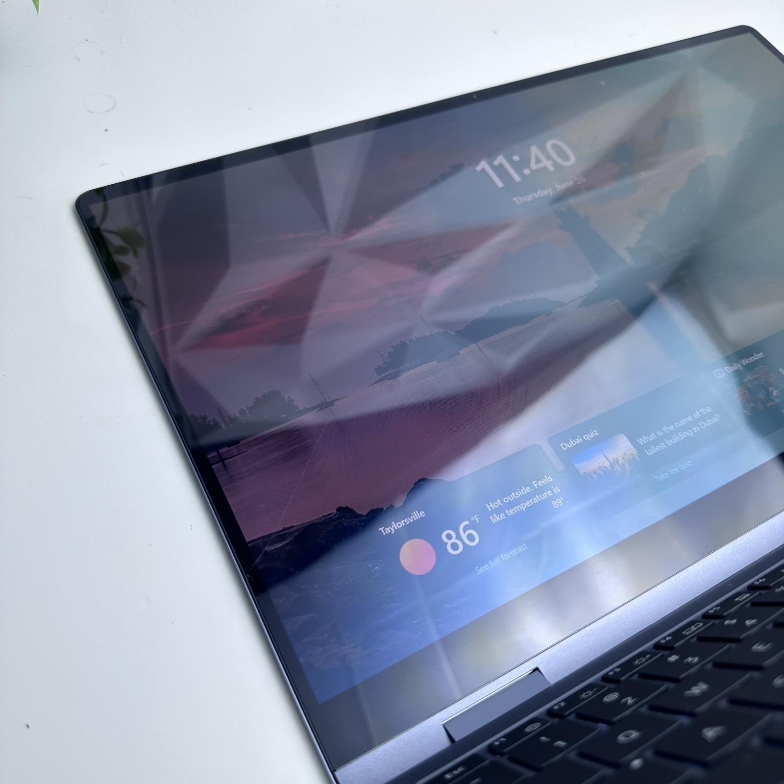Samsung Galaxy Book4 360 Laptop, 14″, Intel Ultra 7, 16GB, 512GB *Crack Screen*