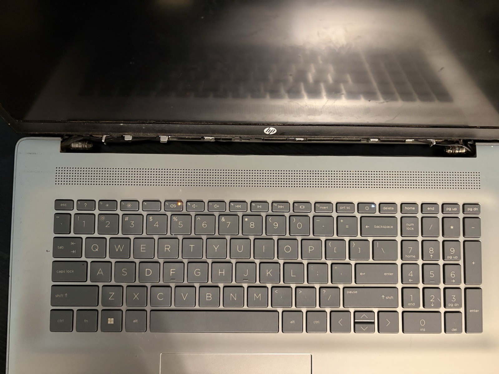 HP 17-cn2283st 17.3” Laptop Intel Core i3-1215u 1.2 GHz 8g RAM 512g SSD