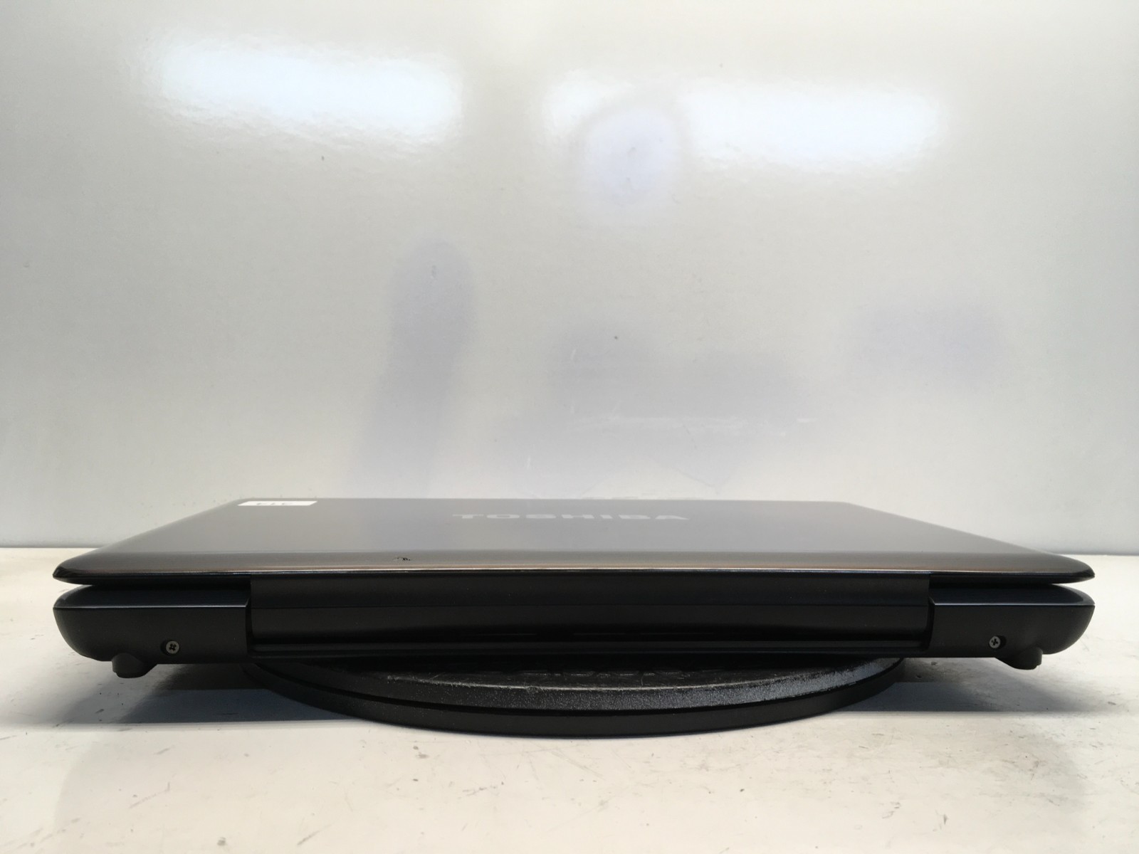 Toshiba Satellite L505D-S5983 AMD Athlon II Dual-Core M300 2GHz 3 GB NO HDD/Batt
