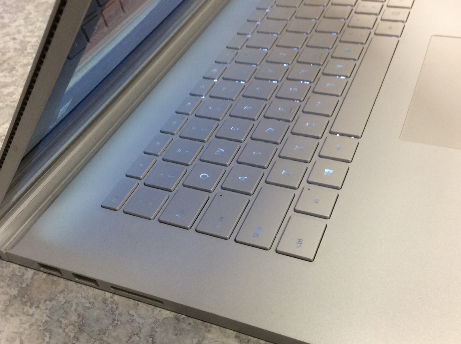 Microsoft Surface Book 2 15 TOUCH i7-8650U 1.9GHz 16GB 512GB NVIDIA GTX 1060 6GB