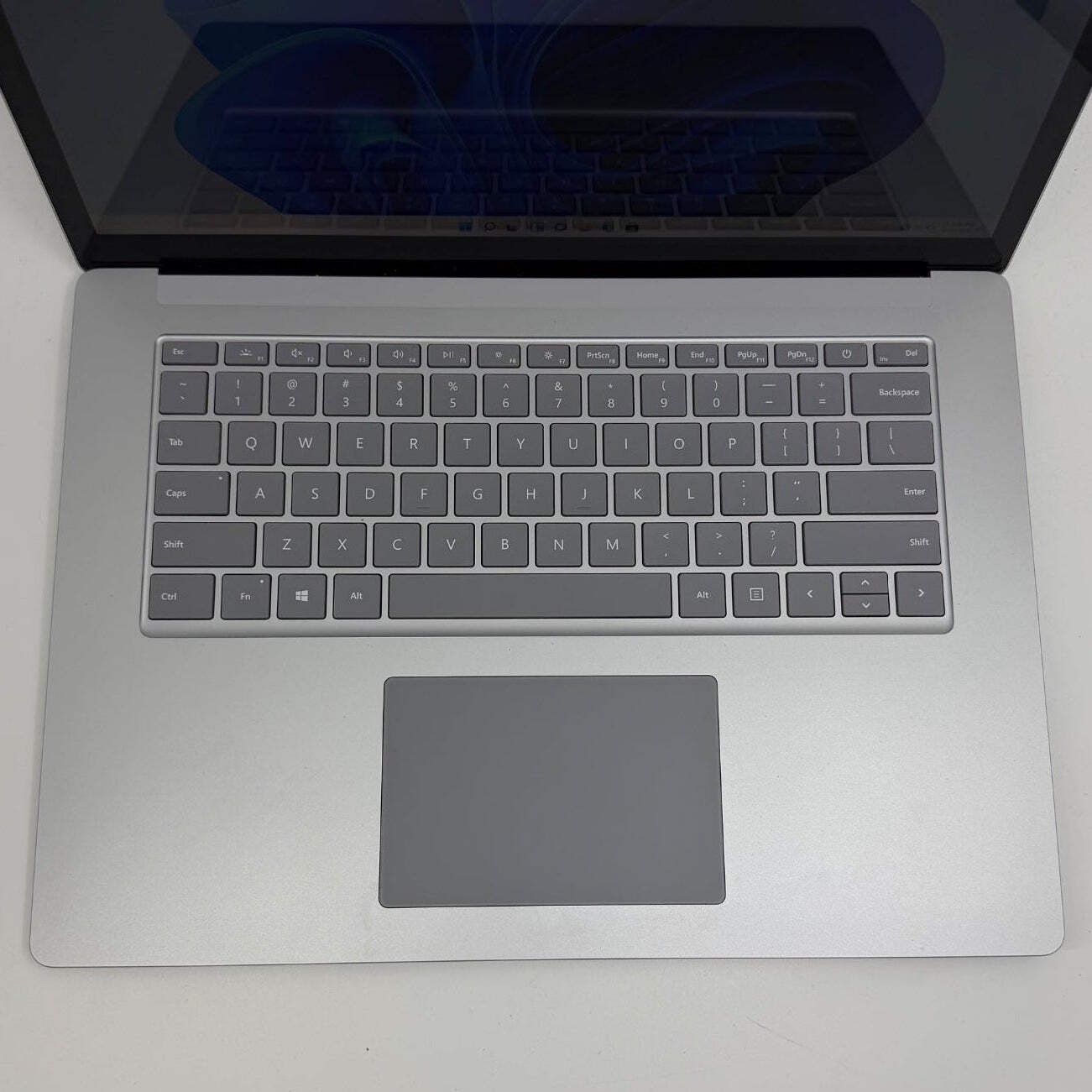 Microsoft Surface Laptop 3 1873 15″ Ryzen 5 Edition 2.1GHz 8GB RAM 128GB SSD