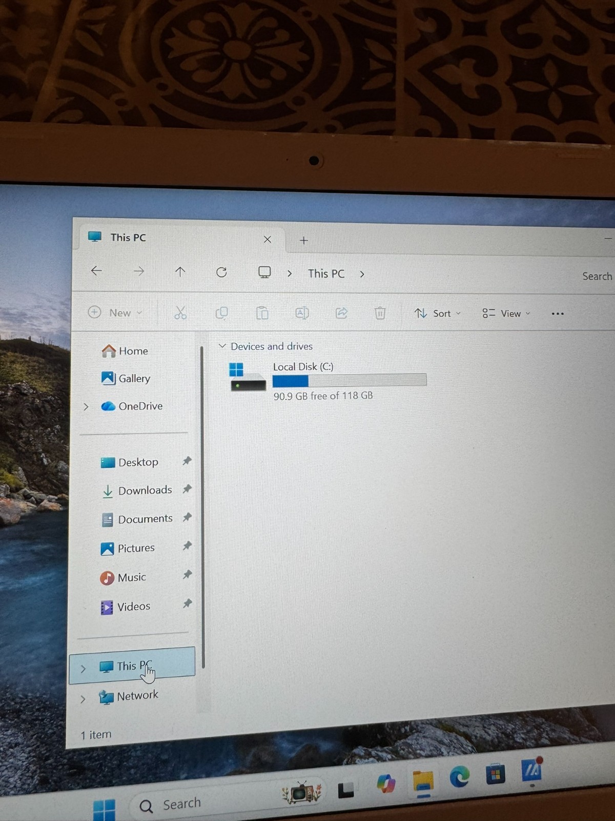 ASUS VivoBook MJ401TA m3-8100Y 4GB 120GB SSD Win10 w/ Charger