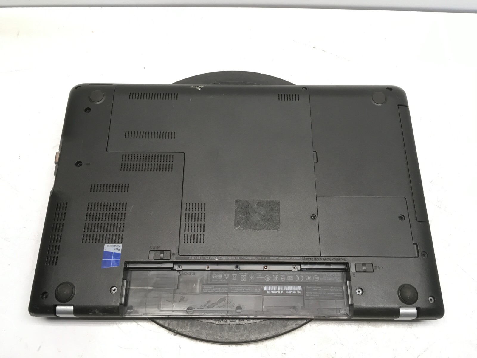 Lenovo ThinkPad E550 Intel i3-4005U 1.7GHz 4 GB NO HDD