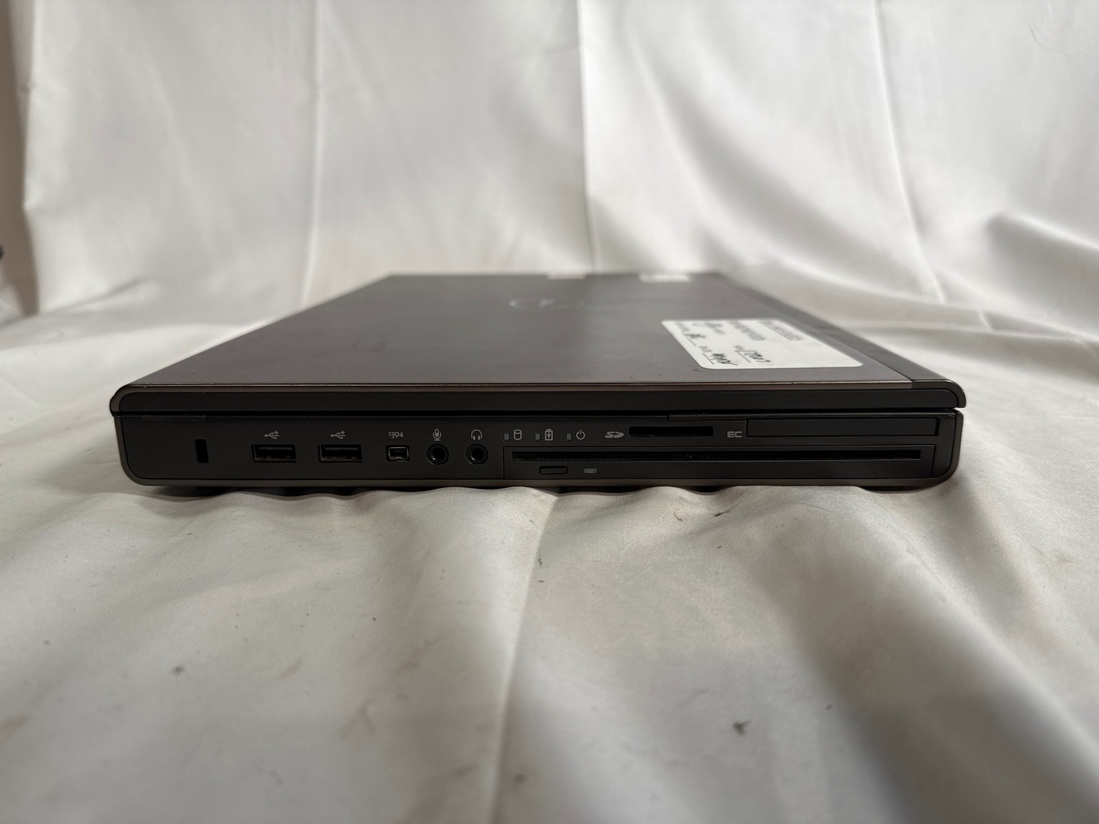 Dell Precision M4700 Intel Core i7-3740QM @ 2.70 GHz 8 GB No Drive 15.6″