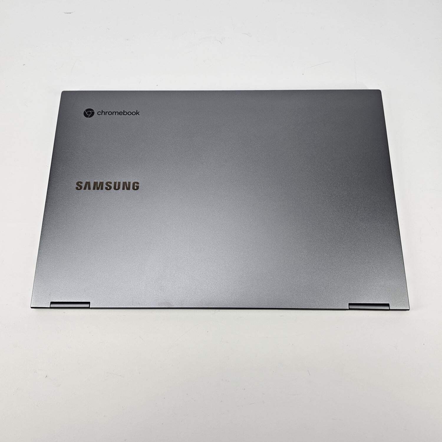 Samsung Galaxy Chromebook XE930QCA-K02US 13.3 i5-10210U 1.6GHz 8GB RAM 256GB SSD