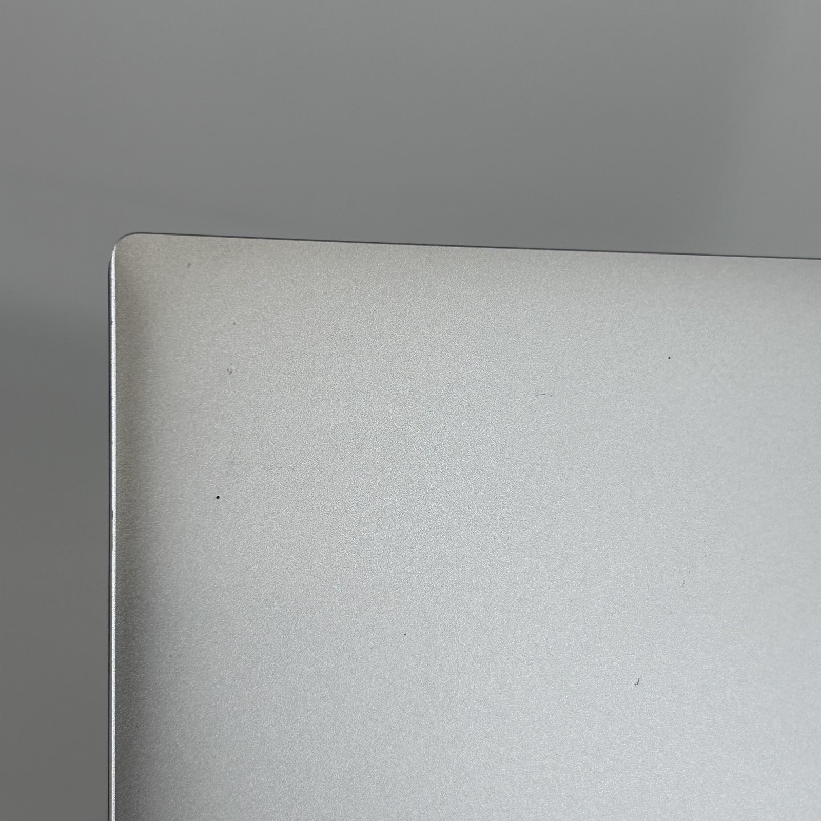 Dell XPS 17 9700 Silver UHD+ TOUCH i9-10885H 2.40GHz 64GB 2TB SSD RTX 2060 Max-Q