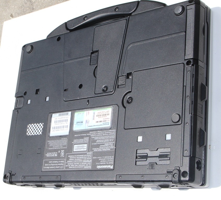 Panasonic Toughbook CF-52 Core 2 Duo 2.26GHz / 4GB / 250G / Win 7 / Touchscreen