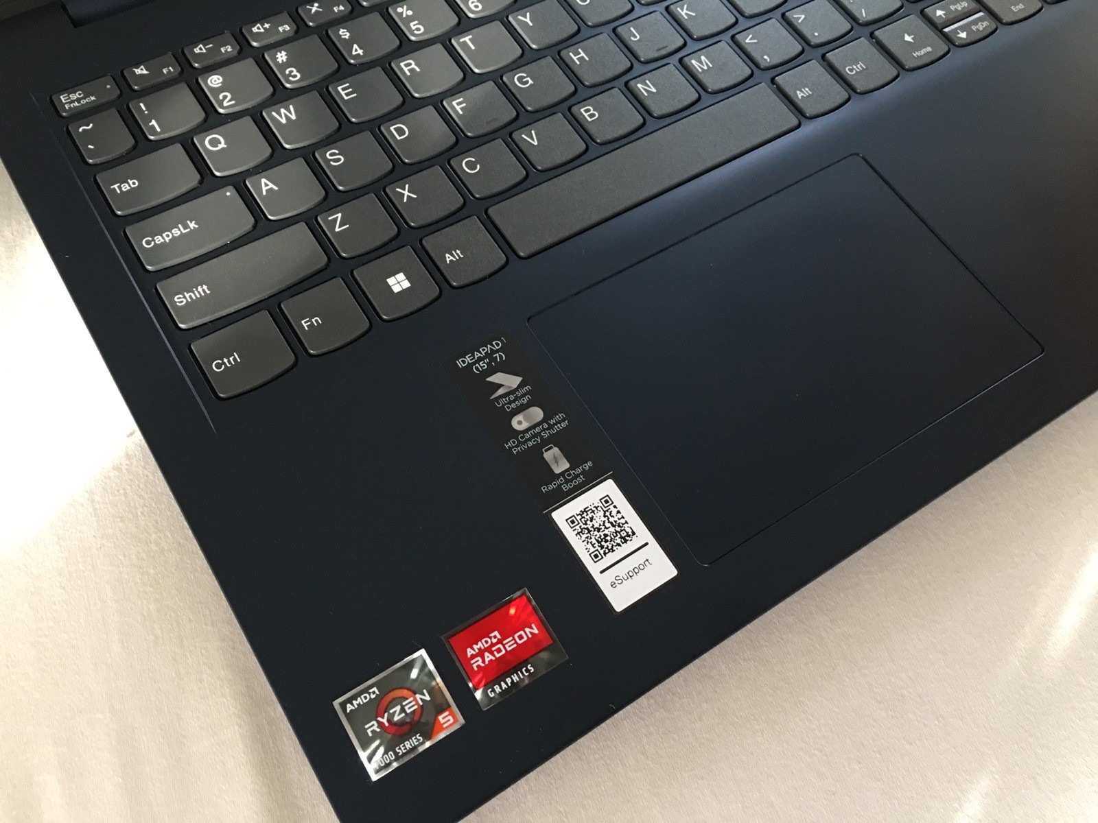 Lenovo IdeaPad 1 15.6” Full HD Touchscreen Laptop 82VG00TYUS Abyss Blue 8Gb 256