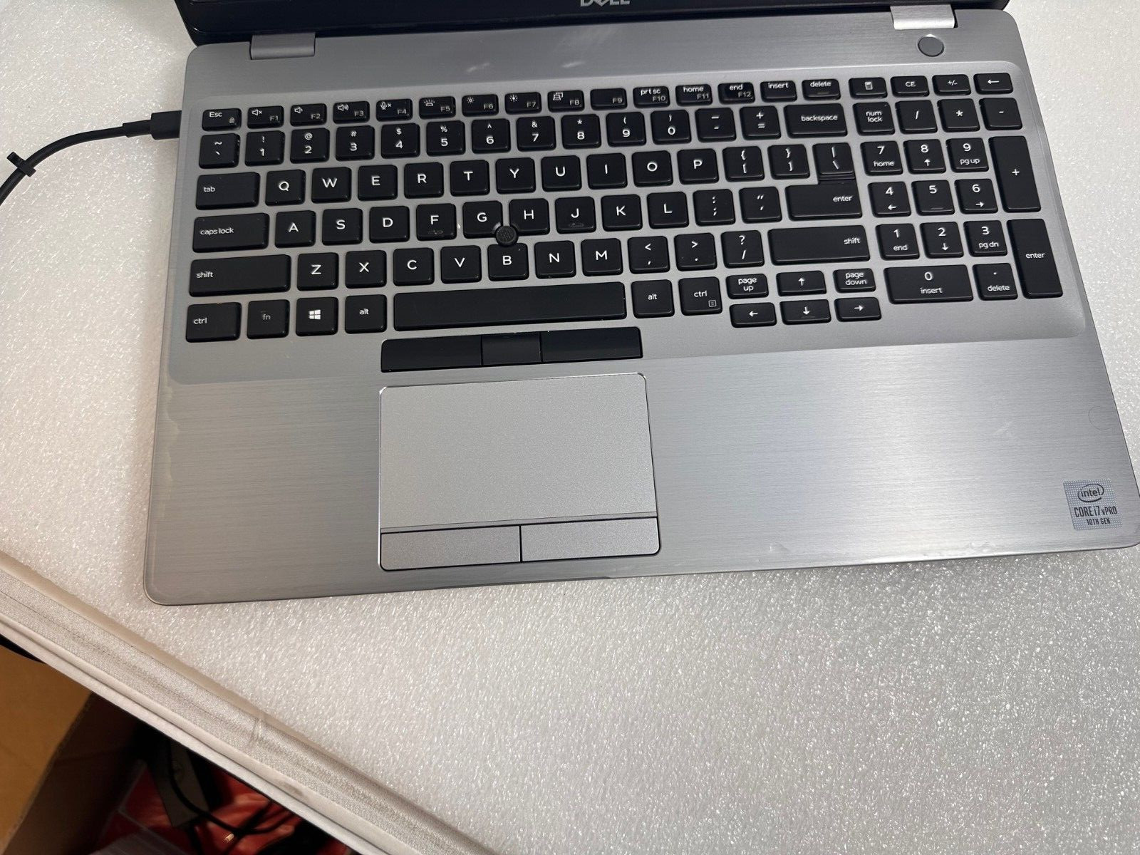 Dell Latitude 5510 15.6″ Intel Core i7-10610U 16GB RAM 512gb SSD