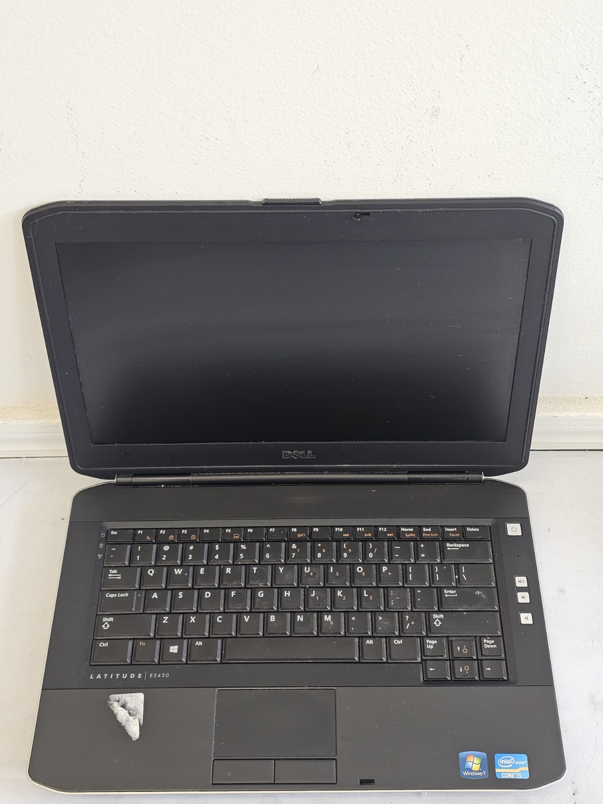 Dell Latitude E5430 Laptop – Intel i5-3210m – 4GB RAM – 100GB HDD Win 10 – READ