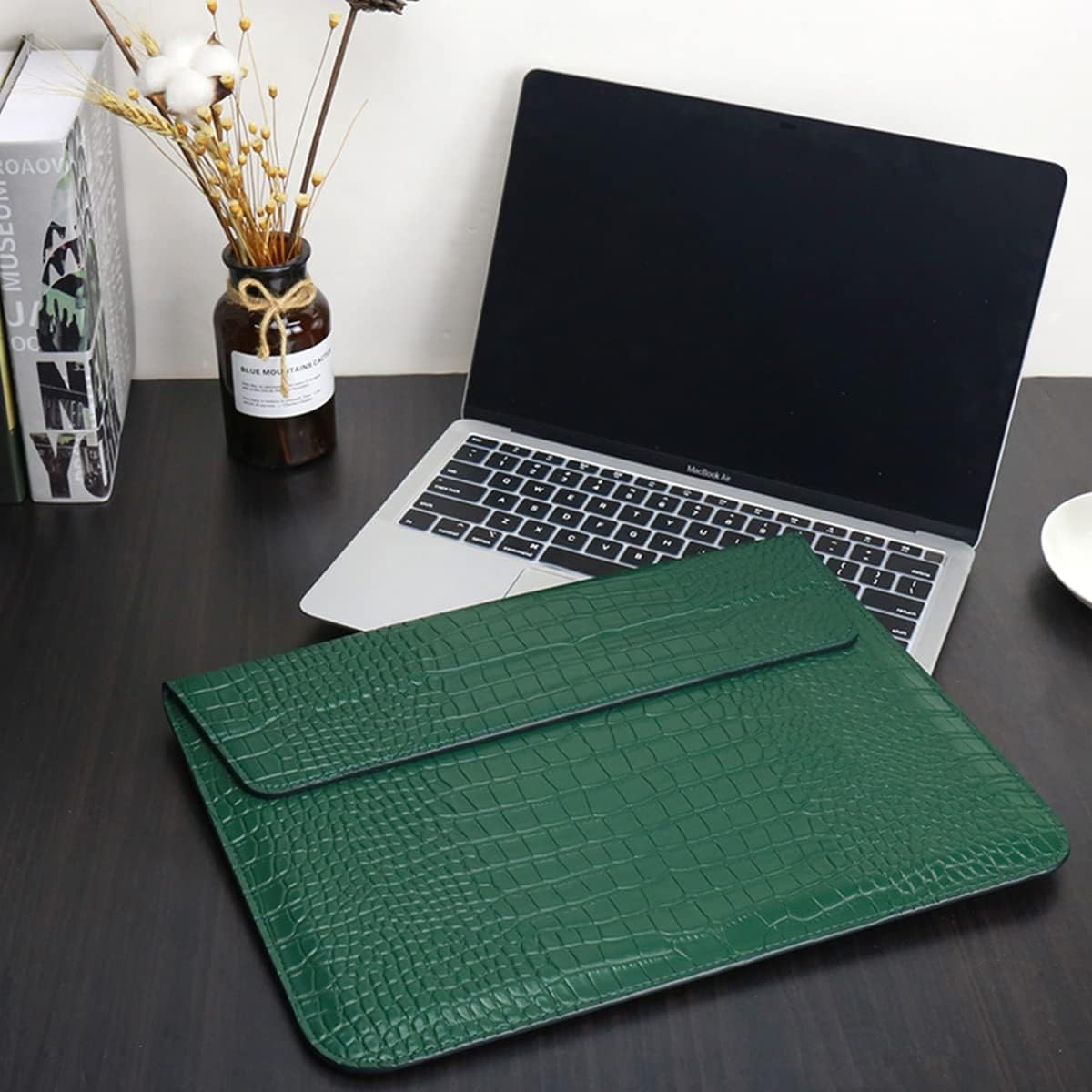 Crocodile Grain PU Leather Flap Style Laptop Bag for 15-16 Inch MacBook Air 15 P