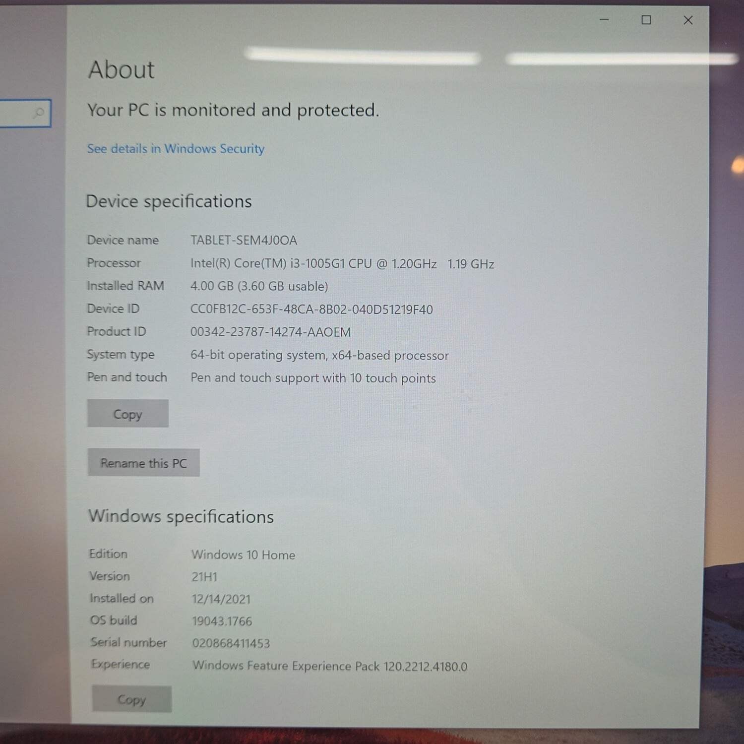 Broken Microsoft Surface Pro 7 1866 12.3″ i3-1005G1 1.2GHz 4GBRAM 128GB SSD READ