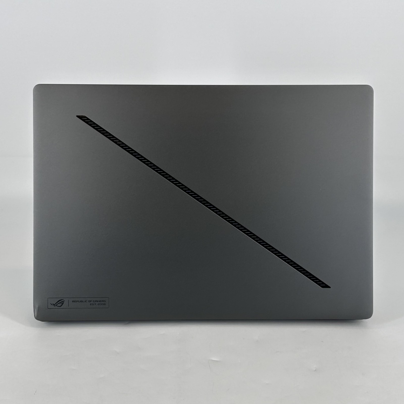 Asus ROG Zephyrus G16 GU605 16 240Hz QHD+ 2.5 GHz Ultra 9 185H 32GB 1TB RTX 4080