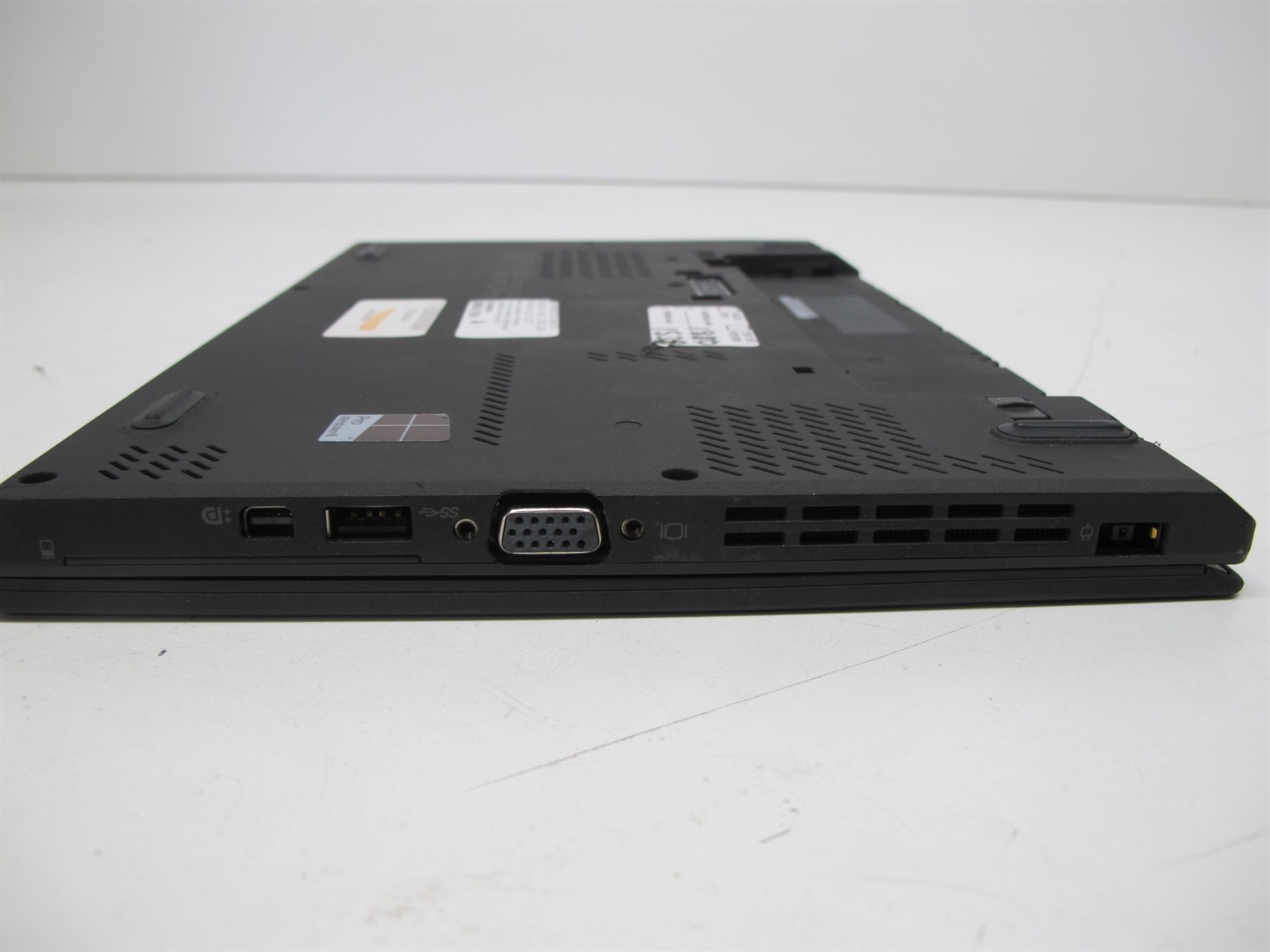 Lenovo ThinkPad X240 i5-4300U 1.90GHz 4GB RAM No HDD