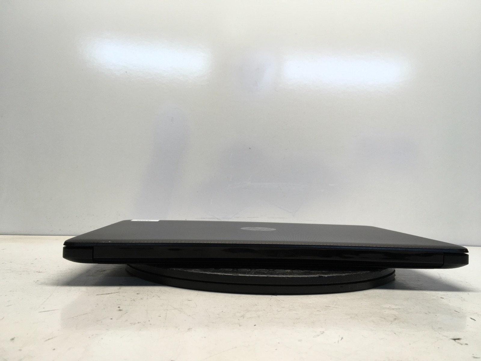HP 15-DB1032NR AMD Ryzen 3 3200U 2600MHz 4 GB NO HDD/Battery