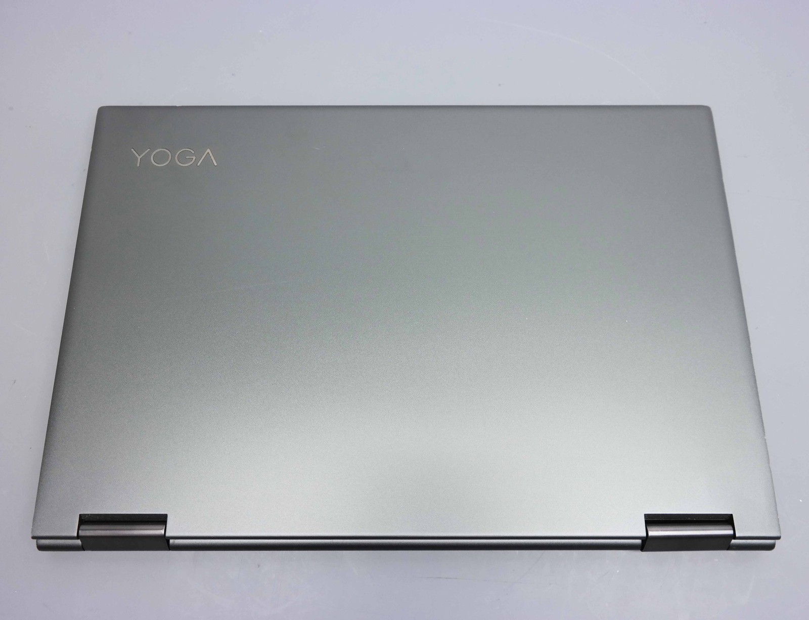 Lenovo Yoga 730 15.6″ FHD Core i7-8550U 16GB 256GB SSD