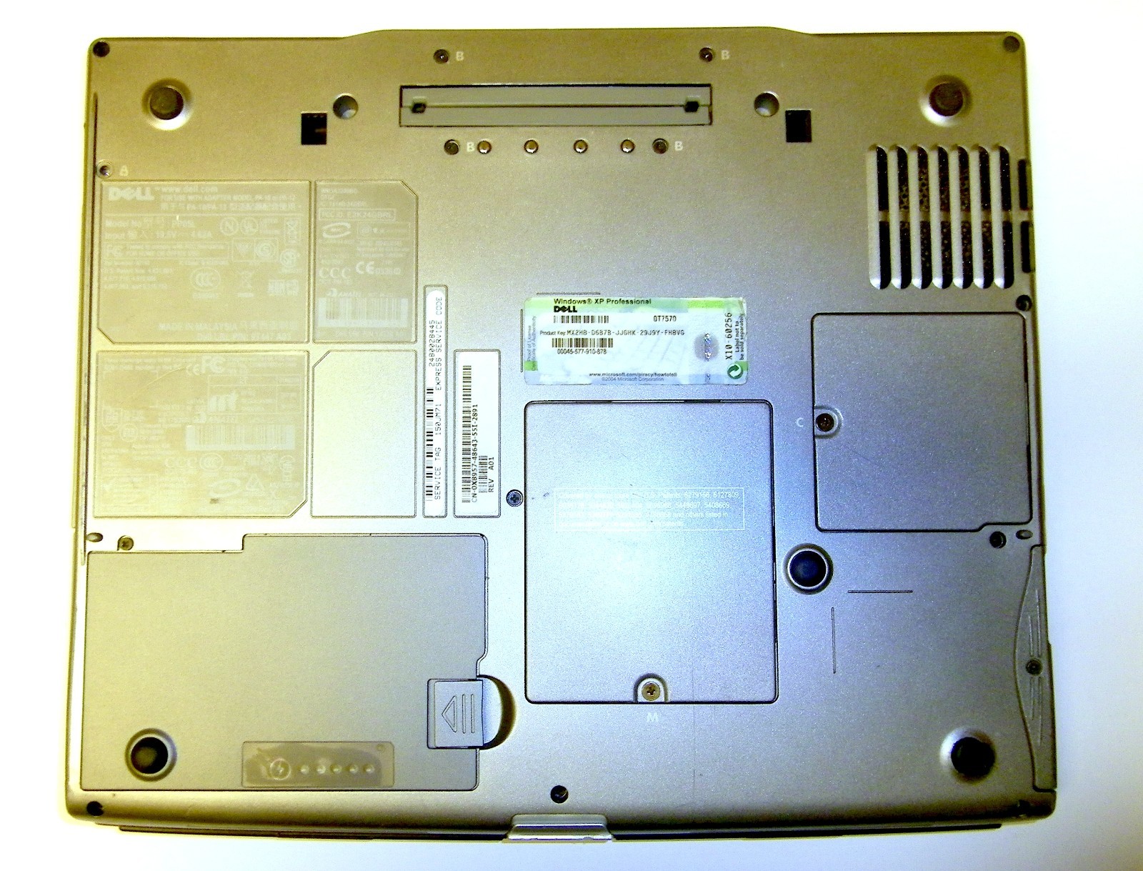 Dell Inspiron 600m Windows98SE 1.7GB/40GB HD/512MB RAM — Radeon 32 Bit +Charger