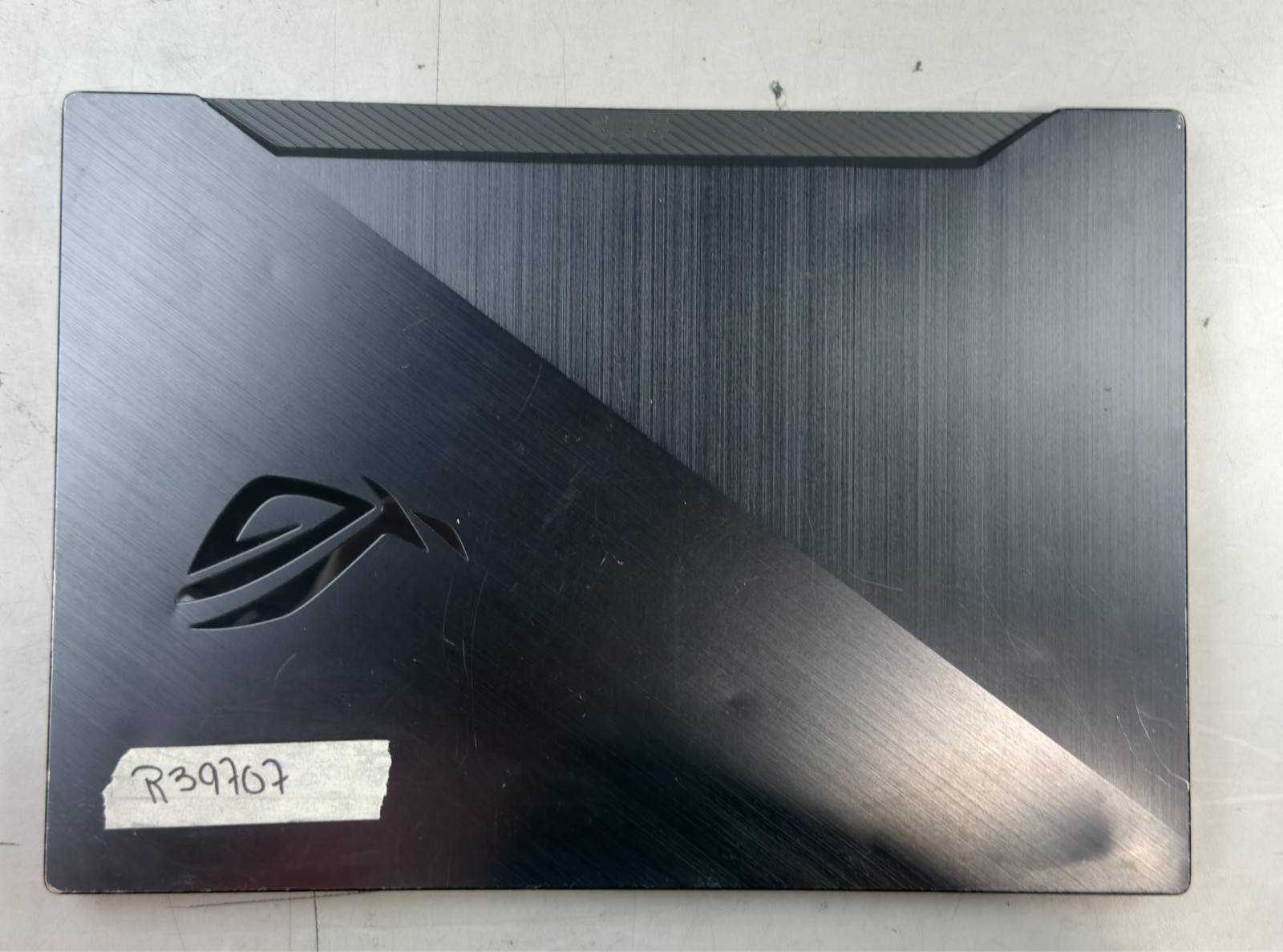 Asus ROG Zephyrus G Ryzen 7 3750H / 16GB RAM / GTX 1660 TI / NO SSD -RL6211