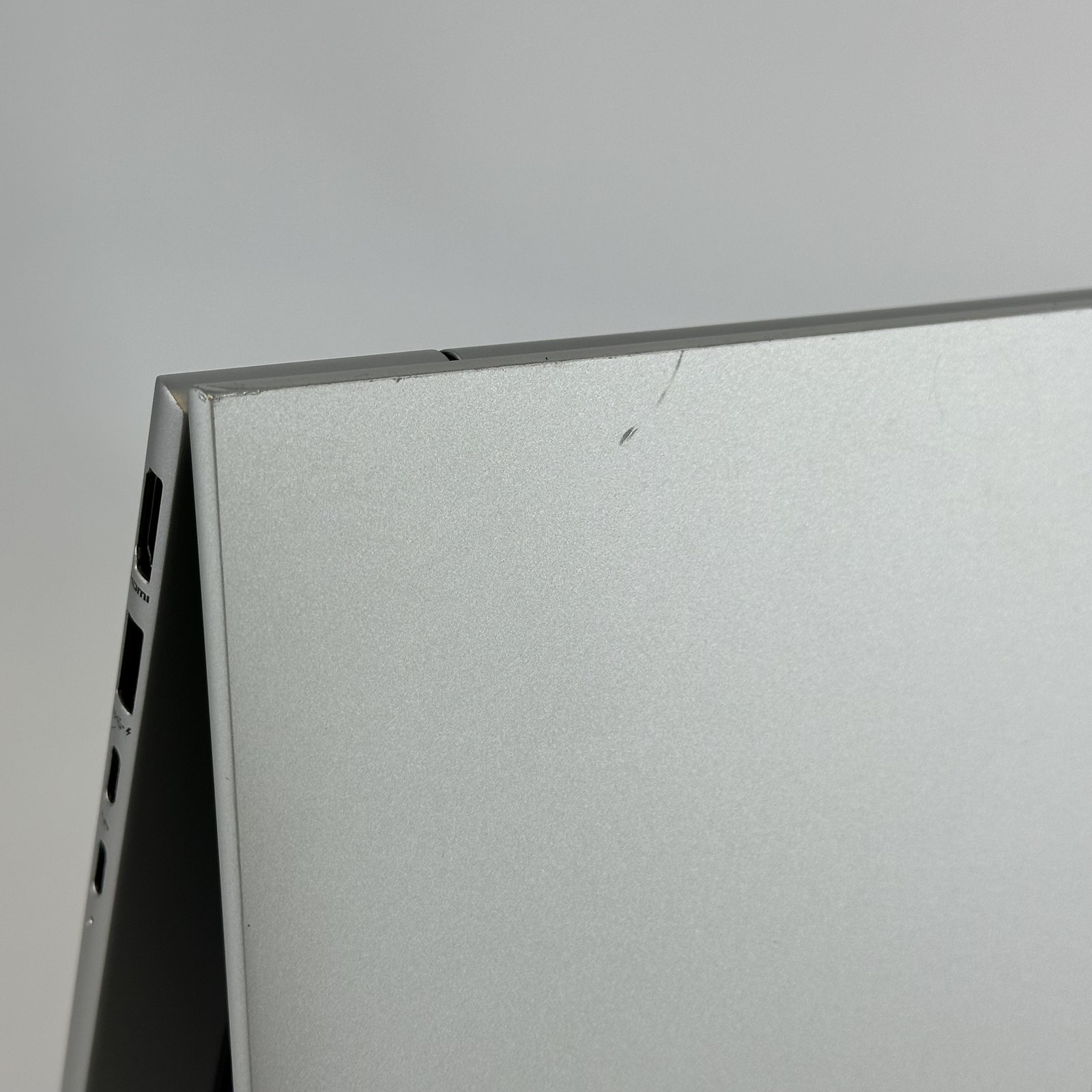 HP Elitebook 840 G9 14 2022 Silver FHD+ 1.6 GHz i5-1245U 16GB 512GB SSD Good