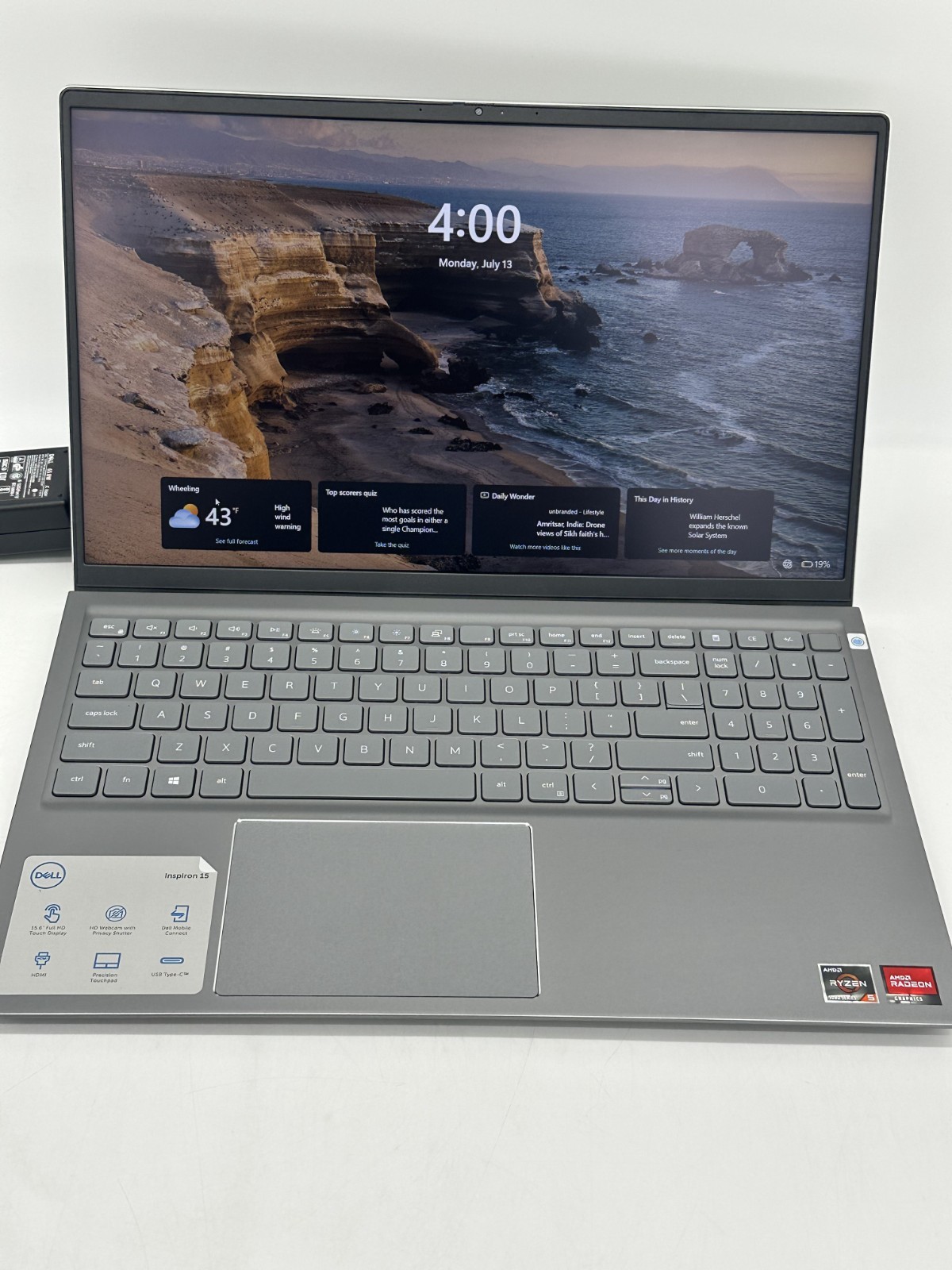Dell Inspiron 5515 15.6″ FHD Ryzen 5 2.10 GHz 5500U 16GB RAM 512GB SSD Touch
