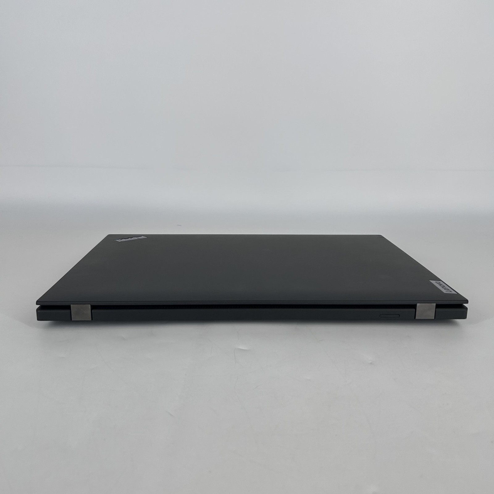Lenovo ThinkPad T16 Gen 1 16″ FHD+ 2.1 GHz i7-1260P 16GB 512GB SSD Very Good