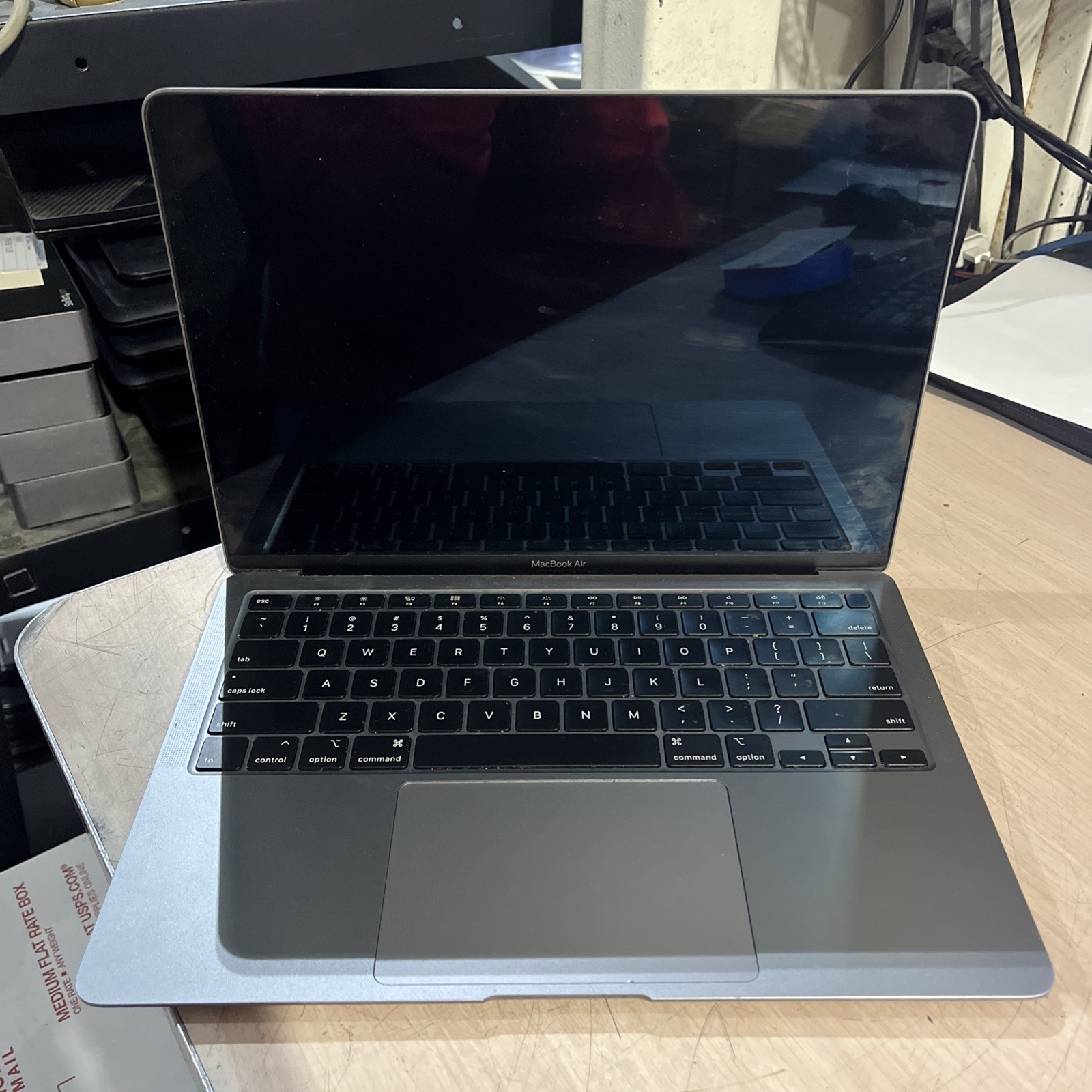 APPLE MACBOOK AIR 13″ SCISSOR, 2020 CORE I3-1000NG4 1.1GHZ 8GB RAM 256SSD +