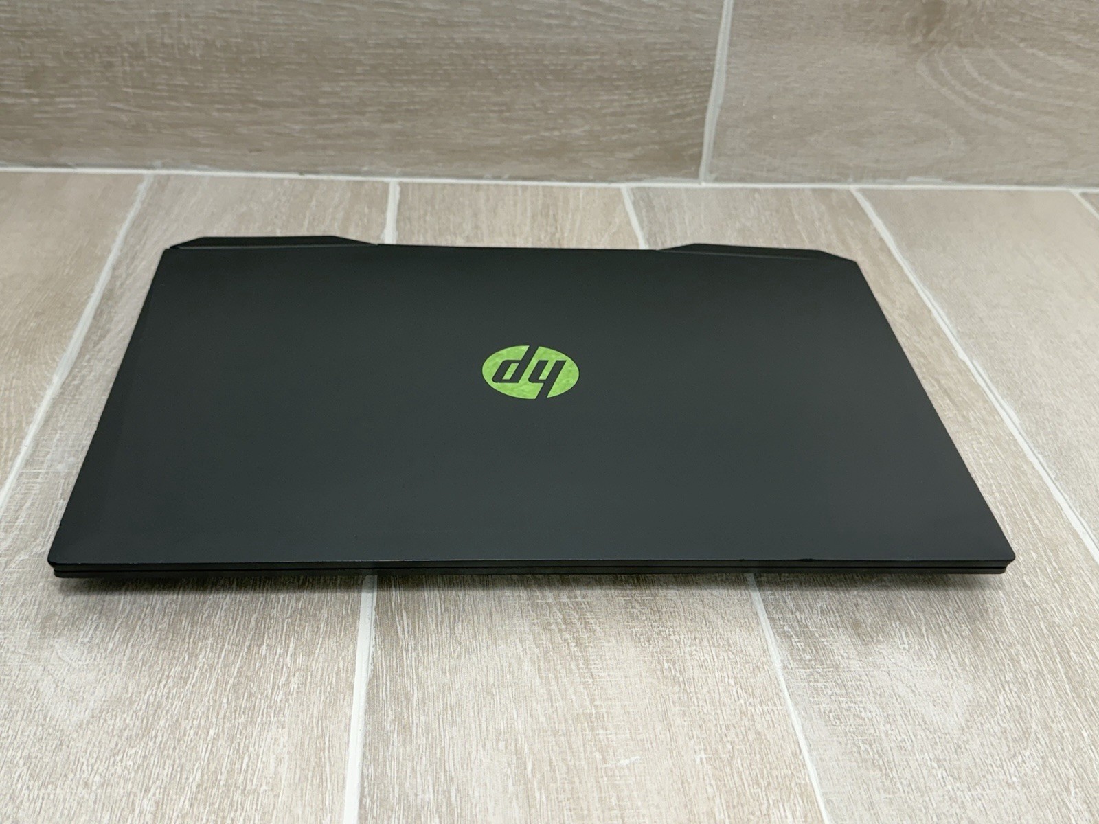 HP Pavilion 15-DK0056WM 15.6″ Gaming Core i5-9300H 8GB RAM 256GB SSD Win-11