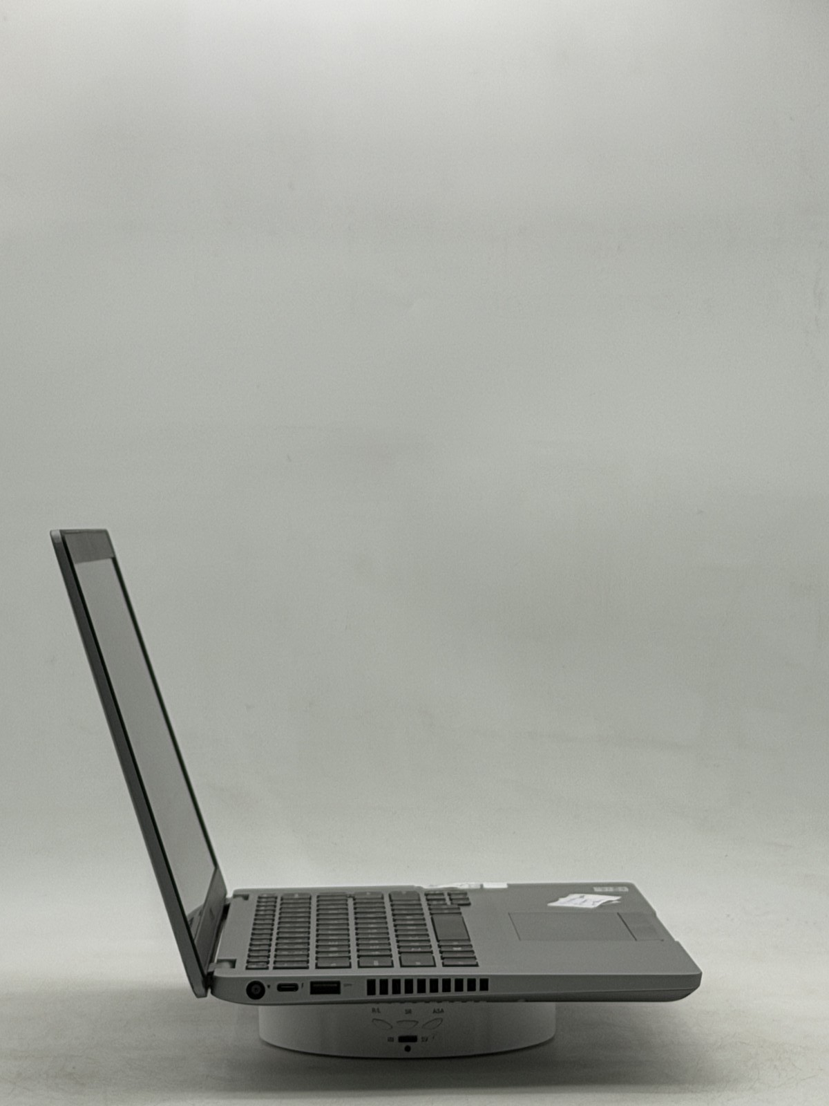 Dell Latitude 5410 14″ 16GB 256GB i7-10810U NO OS Read