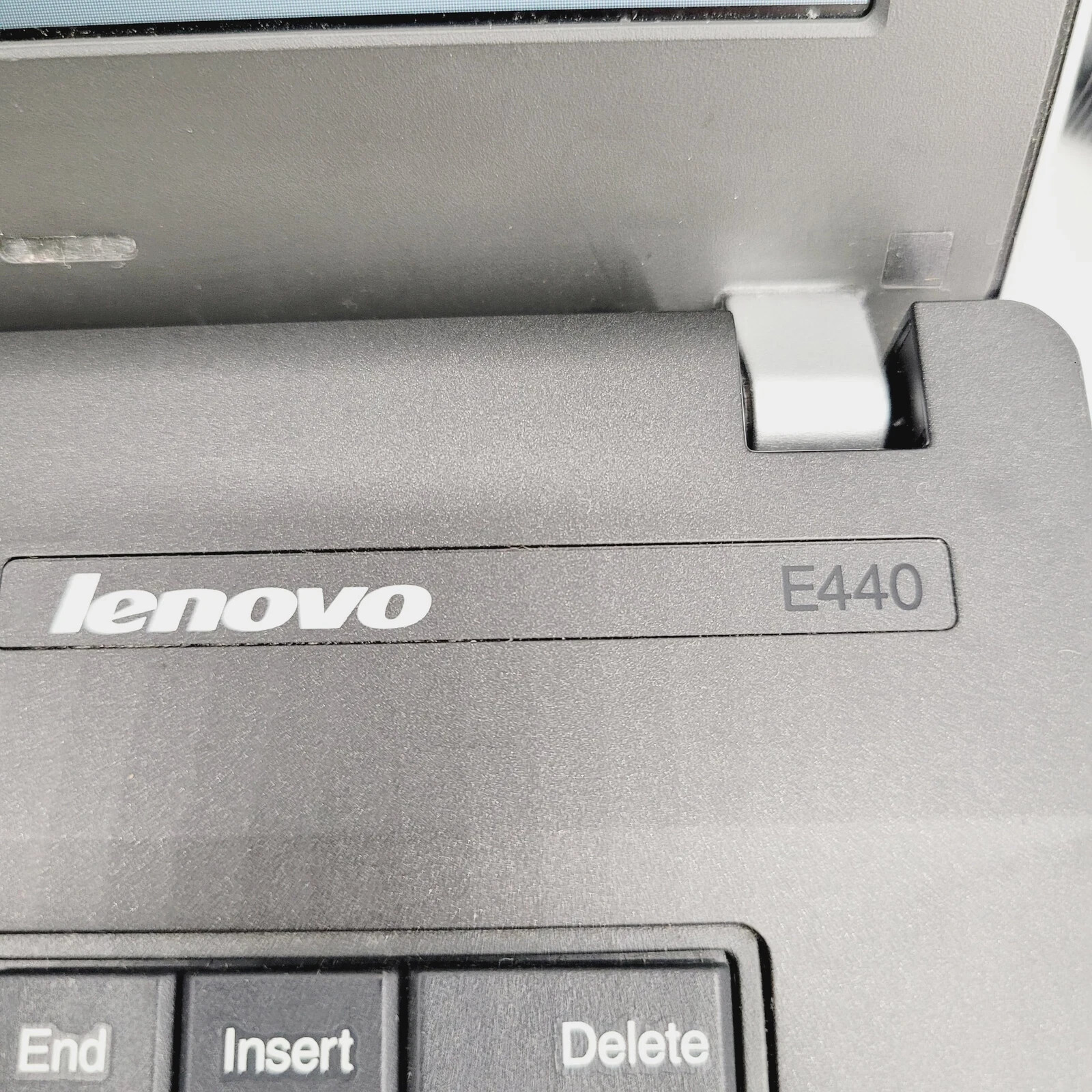 Lenovo ThinkPad Edge E440 14′ Intel i3 2.40GHz 4GB RAM 320GB HDD