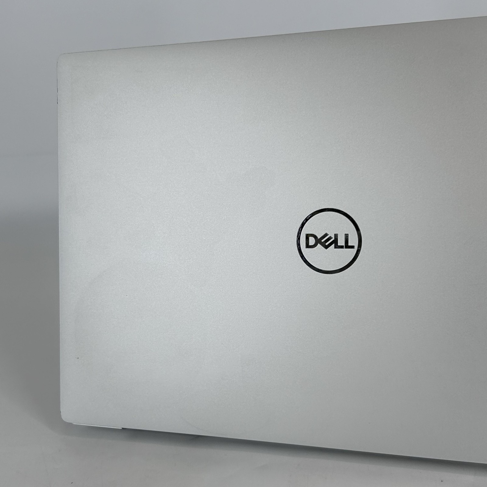 Dell XPS 13 Plus 9320 FHD+ 1.7 GHz i5-1240P 8GB RAM 512GB WATER DAMAGED SCREEN