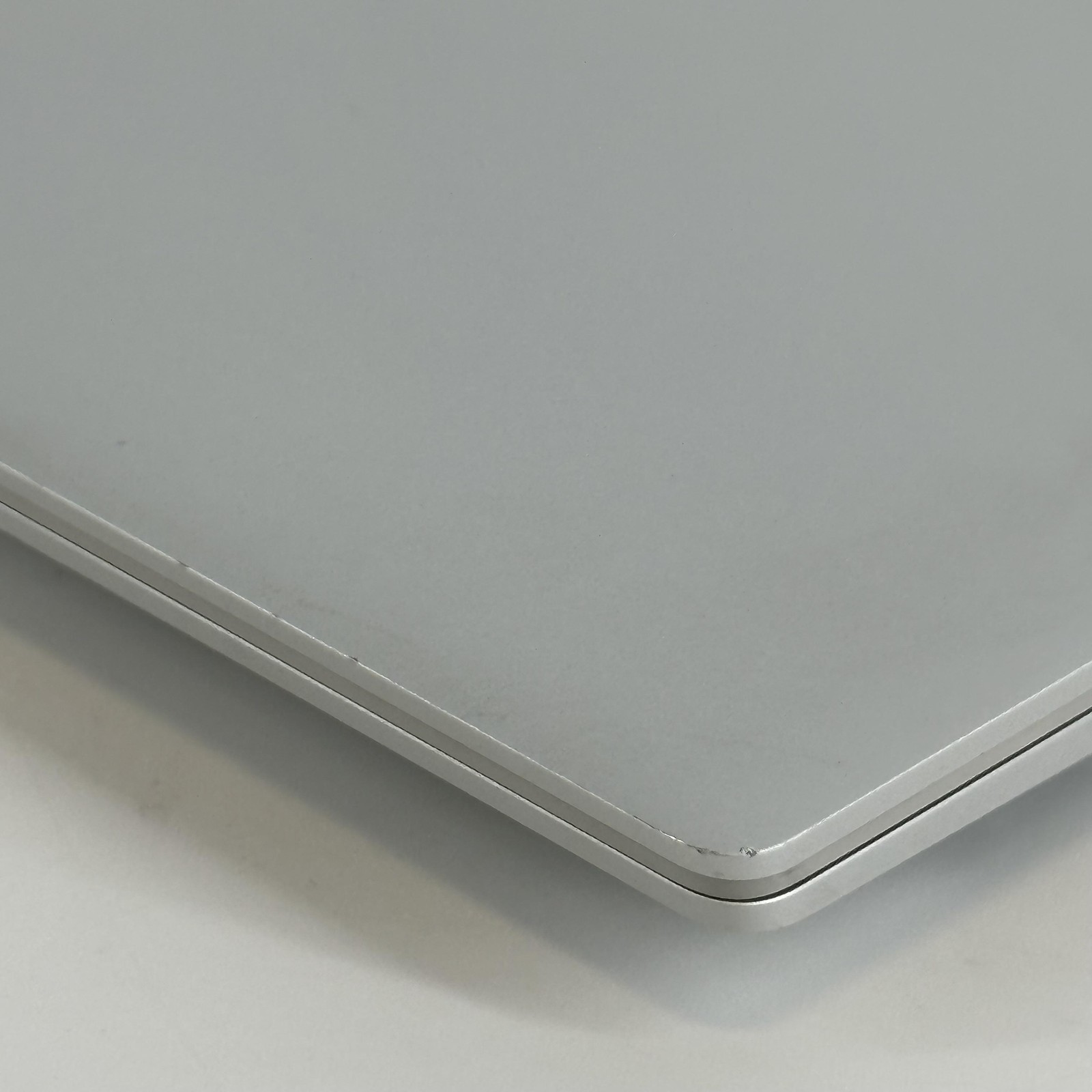 Dell XPS 14 9440 FHD+ 1.4 GHz Ultra 7 155H 32GB 1TB SSD RTX 4050 Excellent