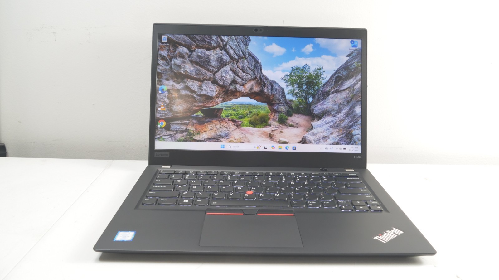 Lenovo Thinkpad T490s Intel Core i5- 8365U Win 11 Pro Win 11-PAYTECK COMPUTER