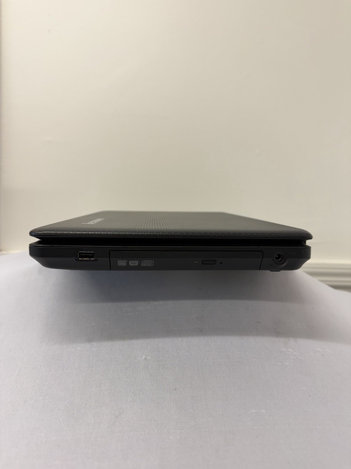 Lenovo 6550 Laptop – Good Screen – Intel Duo T6600 – Read Des