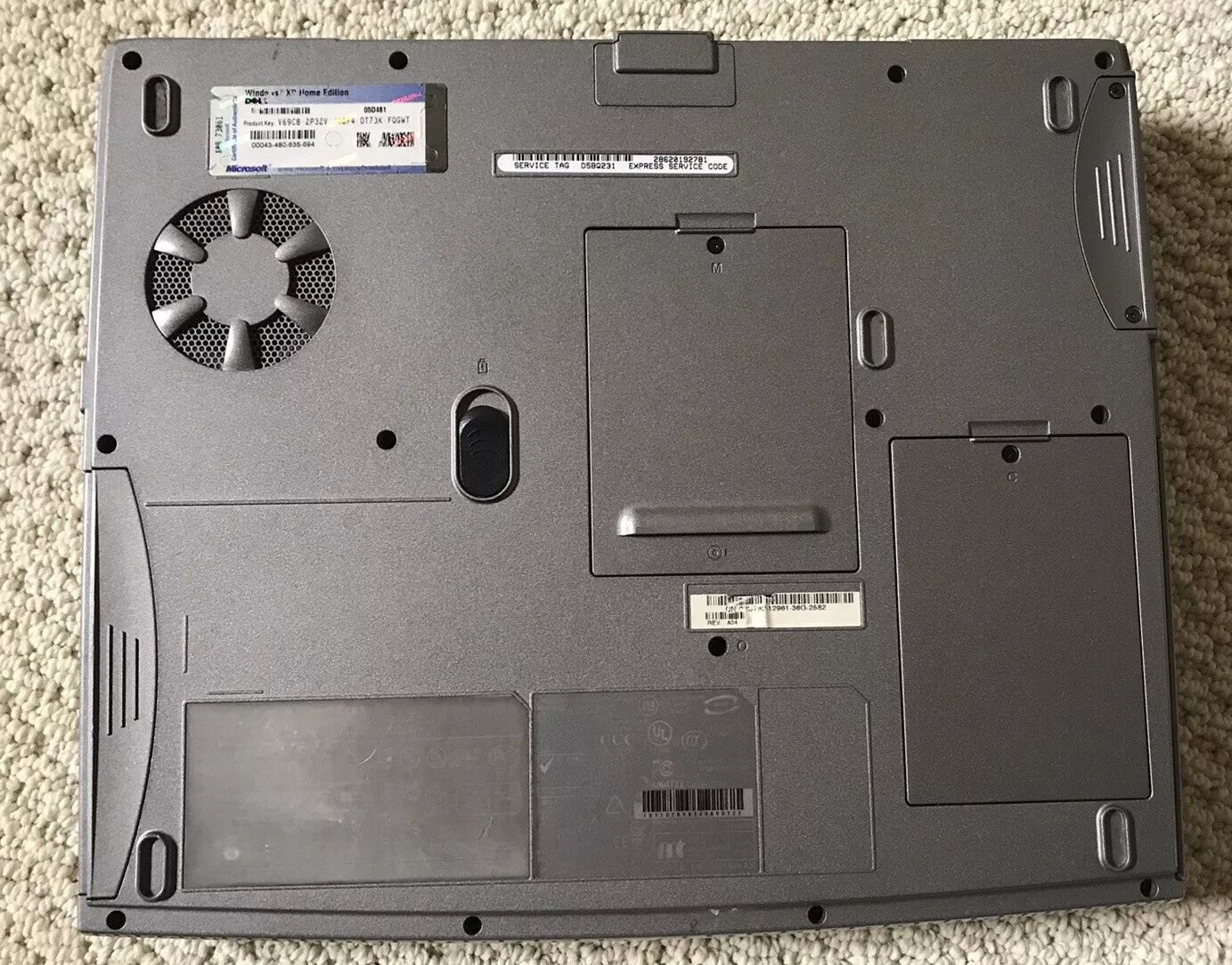 Dell Inspiron 1100 15in. Laptop Parts Only 512 msg of RAM no HD