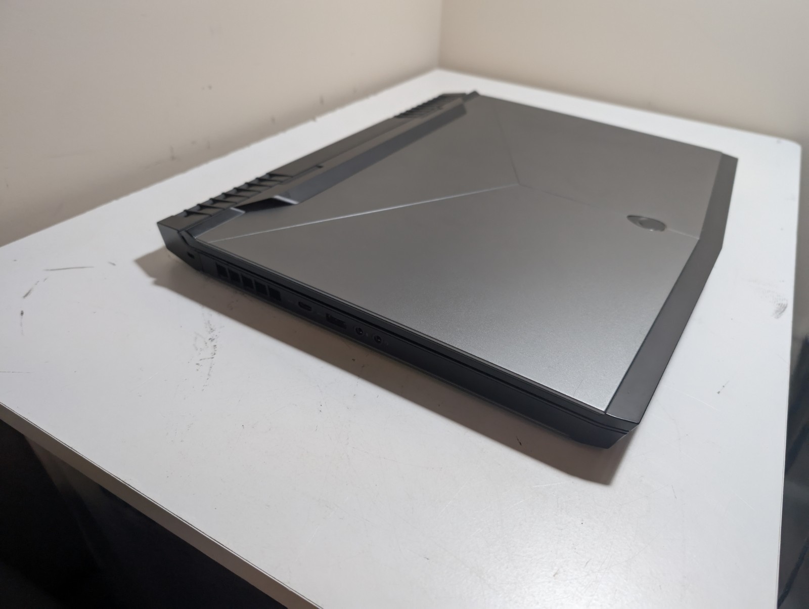 Alienware 17 R4 i7-6820HK 2.7GHz 32GB RAM 512GB SSD GTX 1070