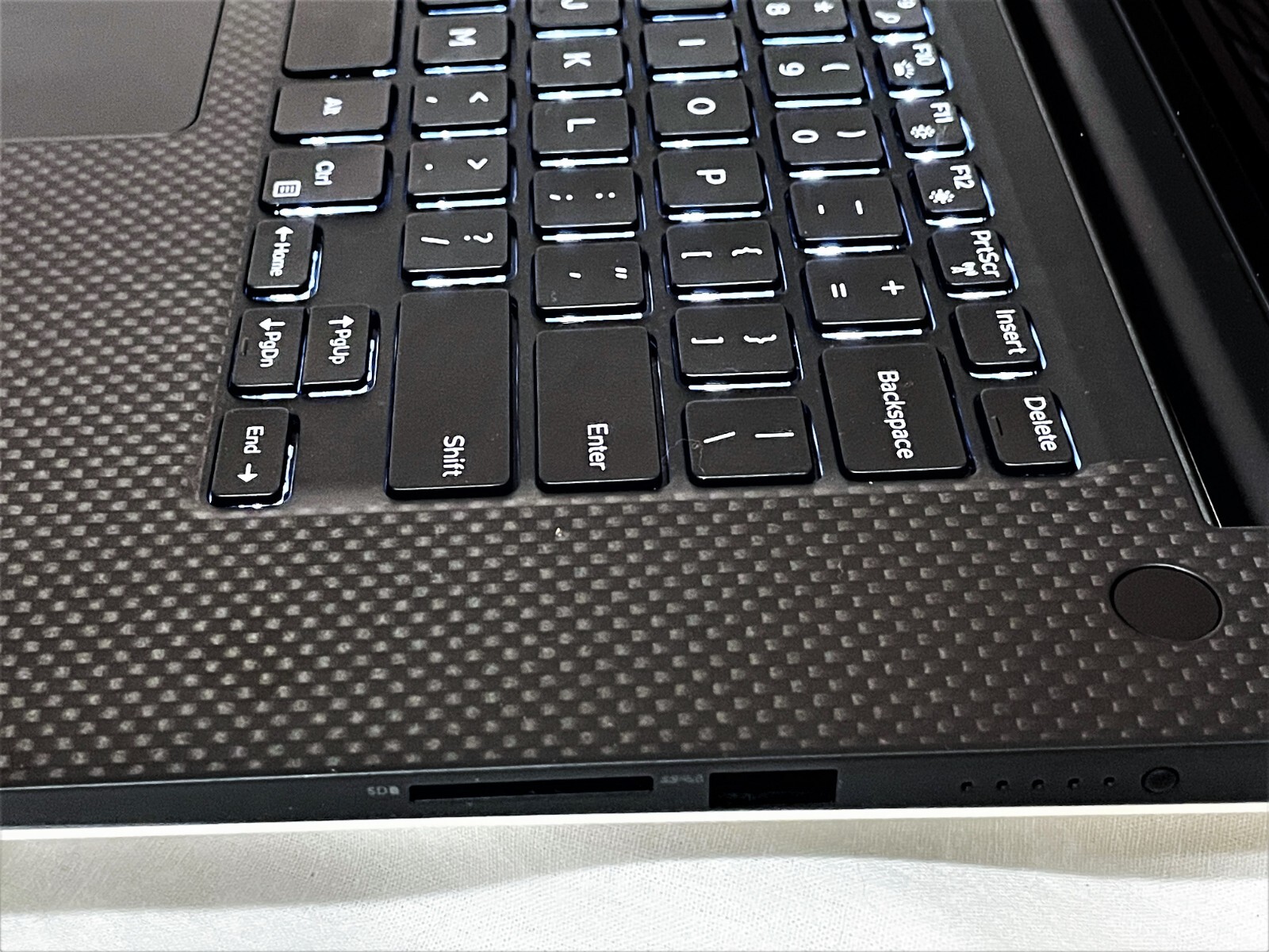 Dell XPS 15 7590 | i9-9980HK | 4K UHD OLED | 64GB | 1TB