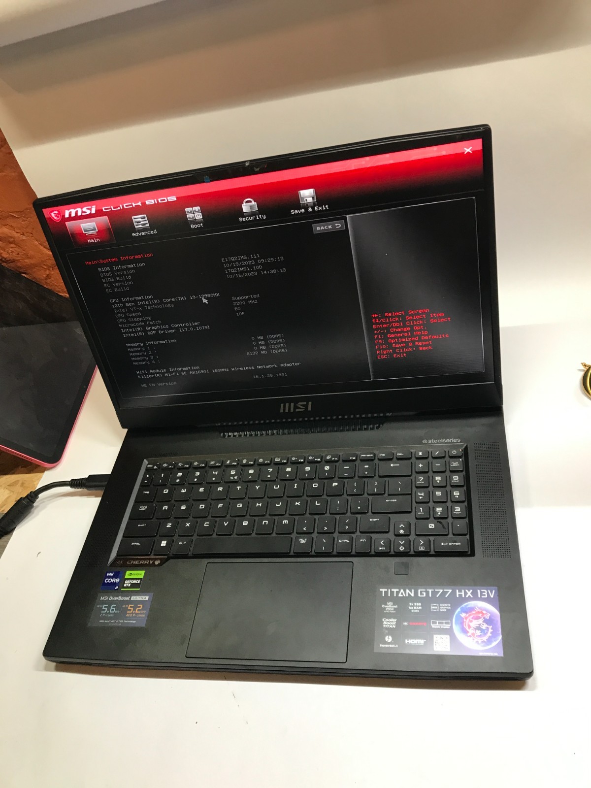 MSI Titan GT77HX 13VI-028US 17″ 4K Intel i9-13980HX 8GB RAM NO SSD/OS RTX 4090