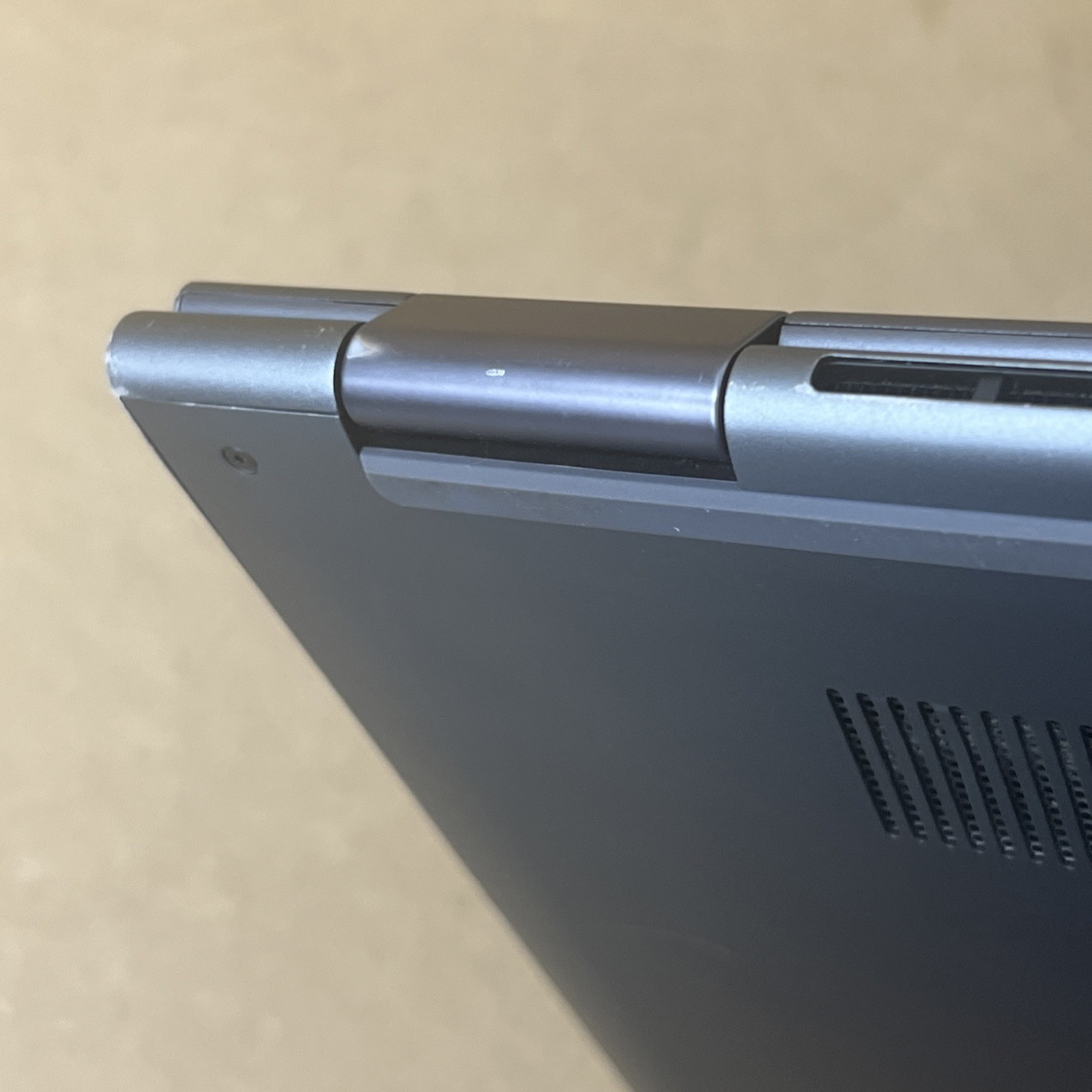 Lenovo Yoga 7 14ITL5 2-in-1 i5-1135G7 2.4GHz 16GB RAM 256GB SSD- Fair