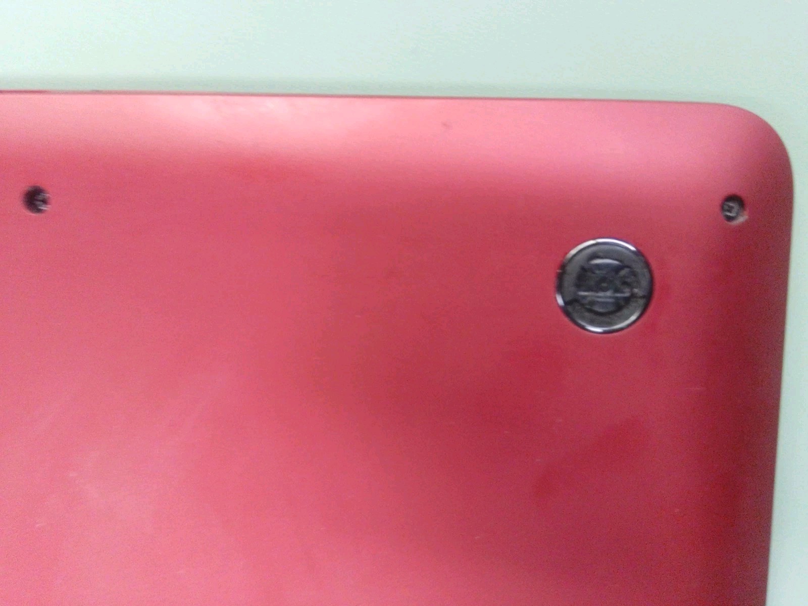 HP ENVY SLEEKBOOK 6, AMD A6 @ 2.1 GHz ,4GB, 500GB HDD, Beats Audio, Red