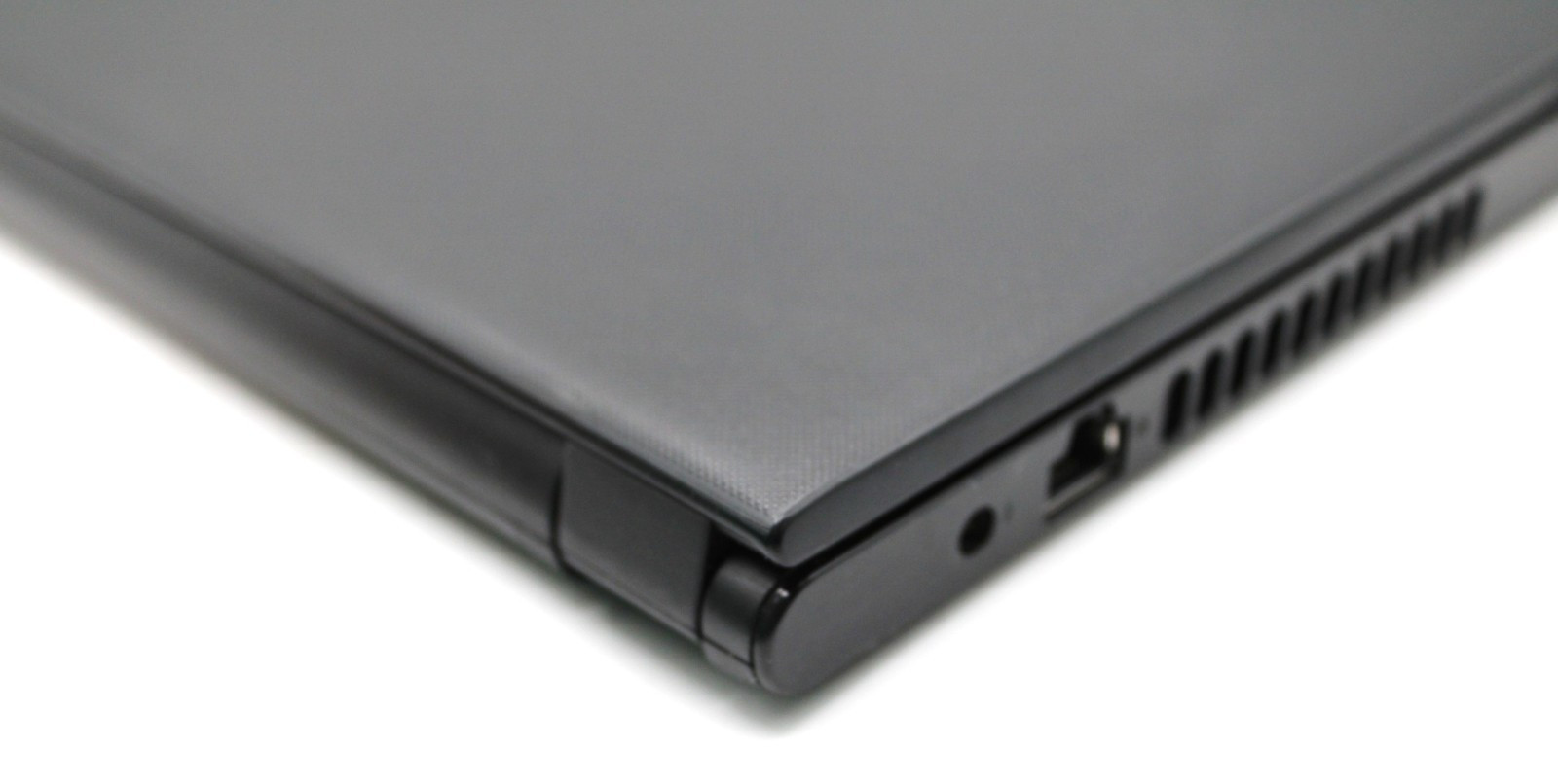 Dell Inspiron 15 3567 i3-7100U@2.4GHz 6GB DDR4 NO STORAGE/OS *PARTS/REPAIR*
