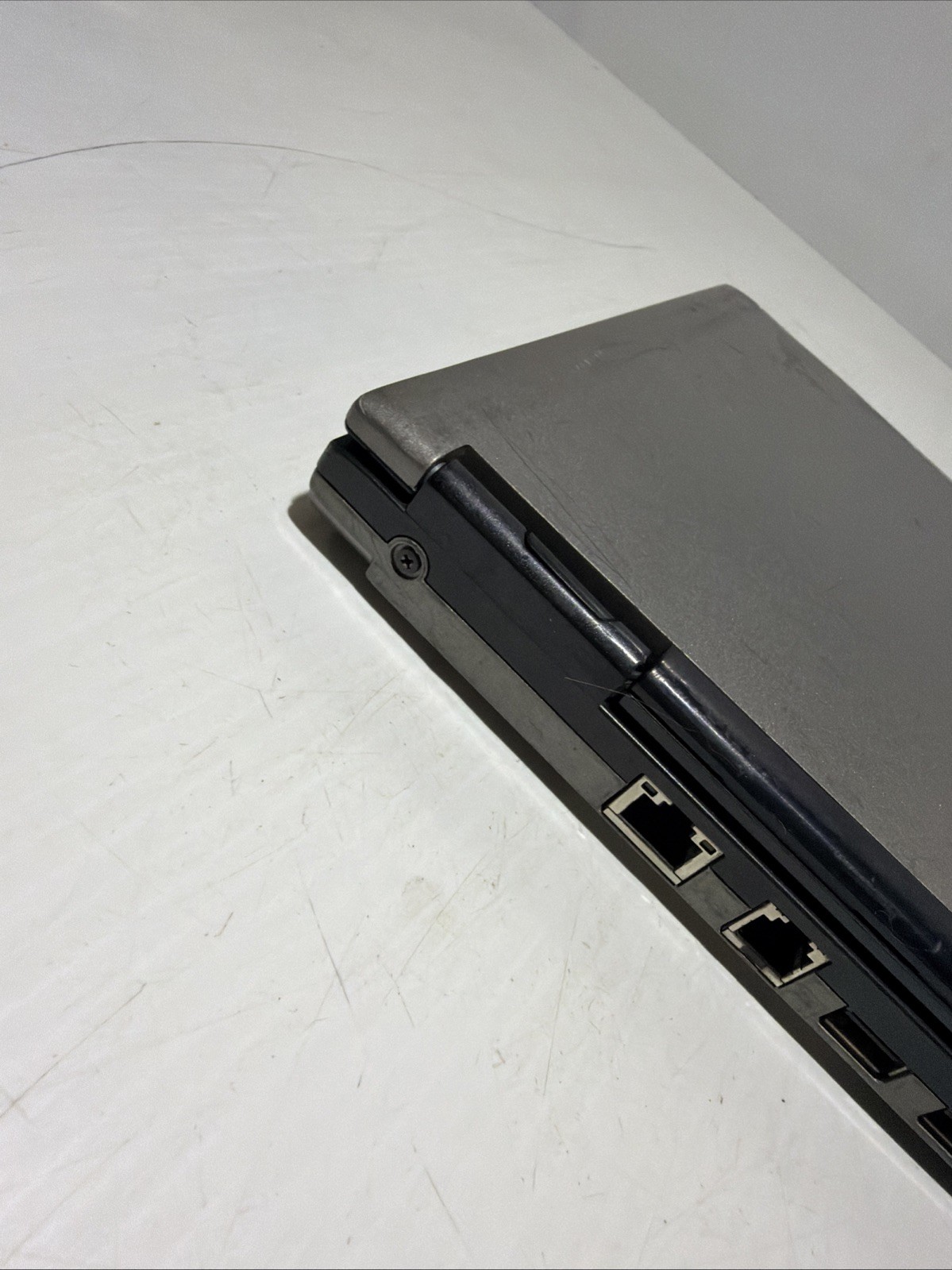 Dell Latitude D430 12″ Laptop Core 2 Duo 2gb Ram No Drives Boots Bios NO P/S
