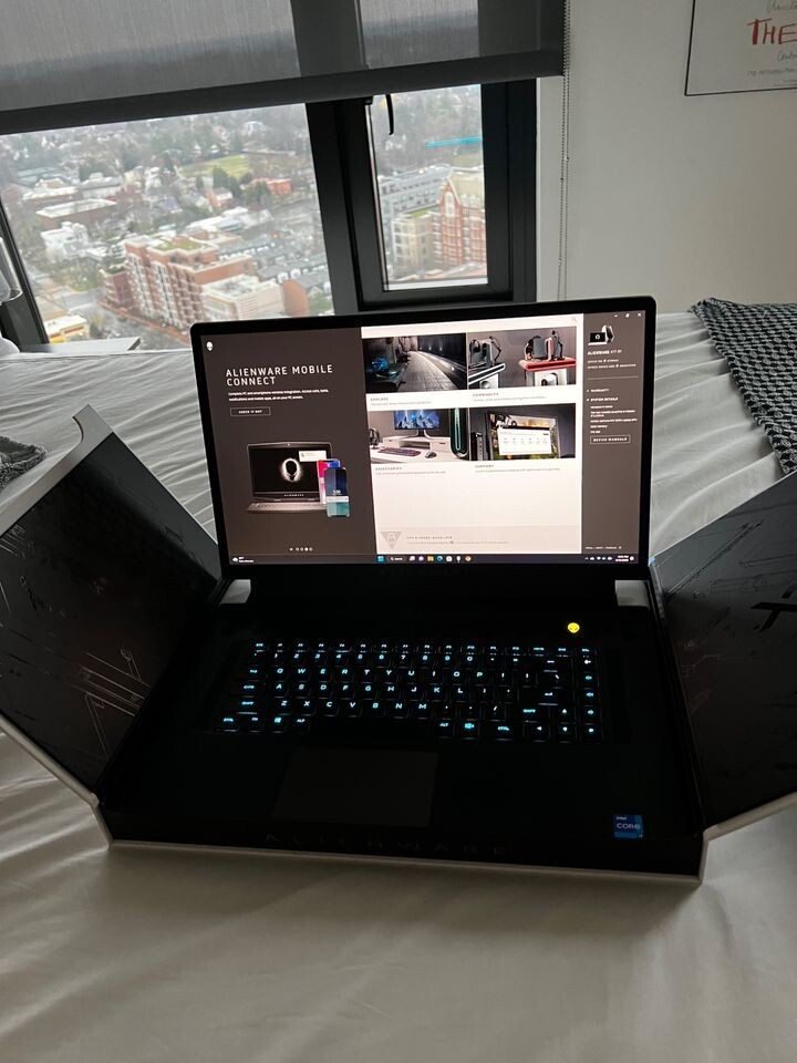 11th Gen Intel Core I7-11800H @ 2.30GHzNVIDIA GeForce RTX 3070 Laptop GPU16GB