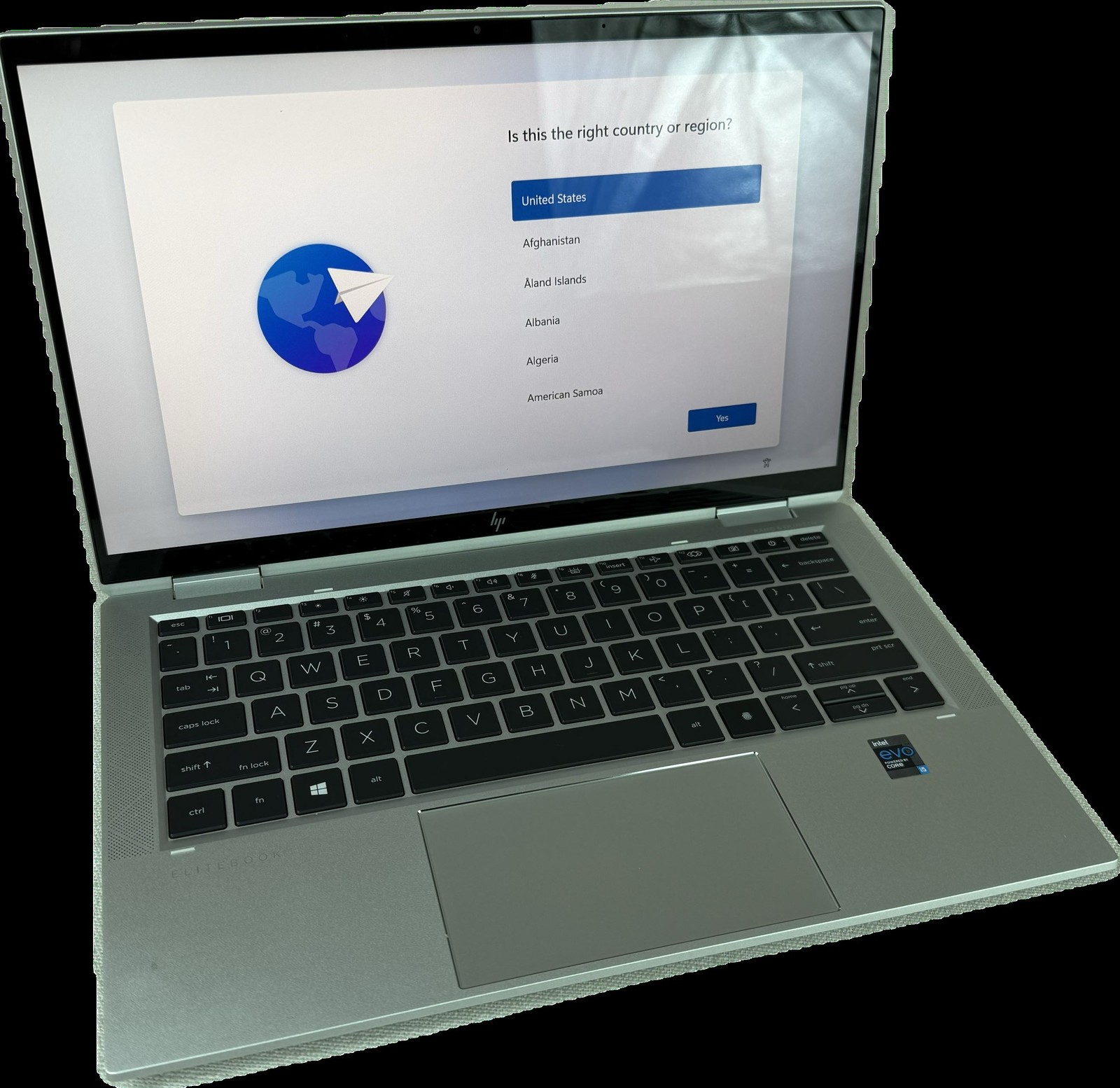 HP EliteBook x360 1030 G8 13.3″ 2-in-1 |i5-1135G7| 16GB Ram | 256gb SSD | W11