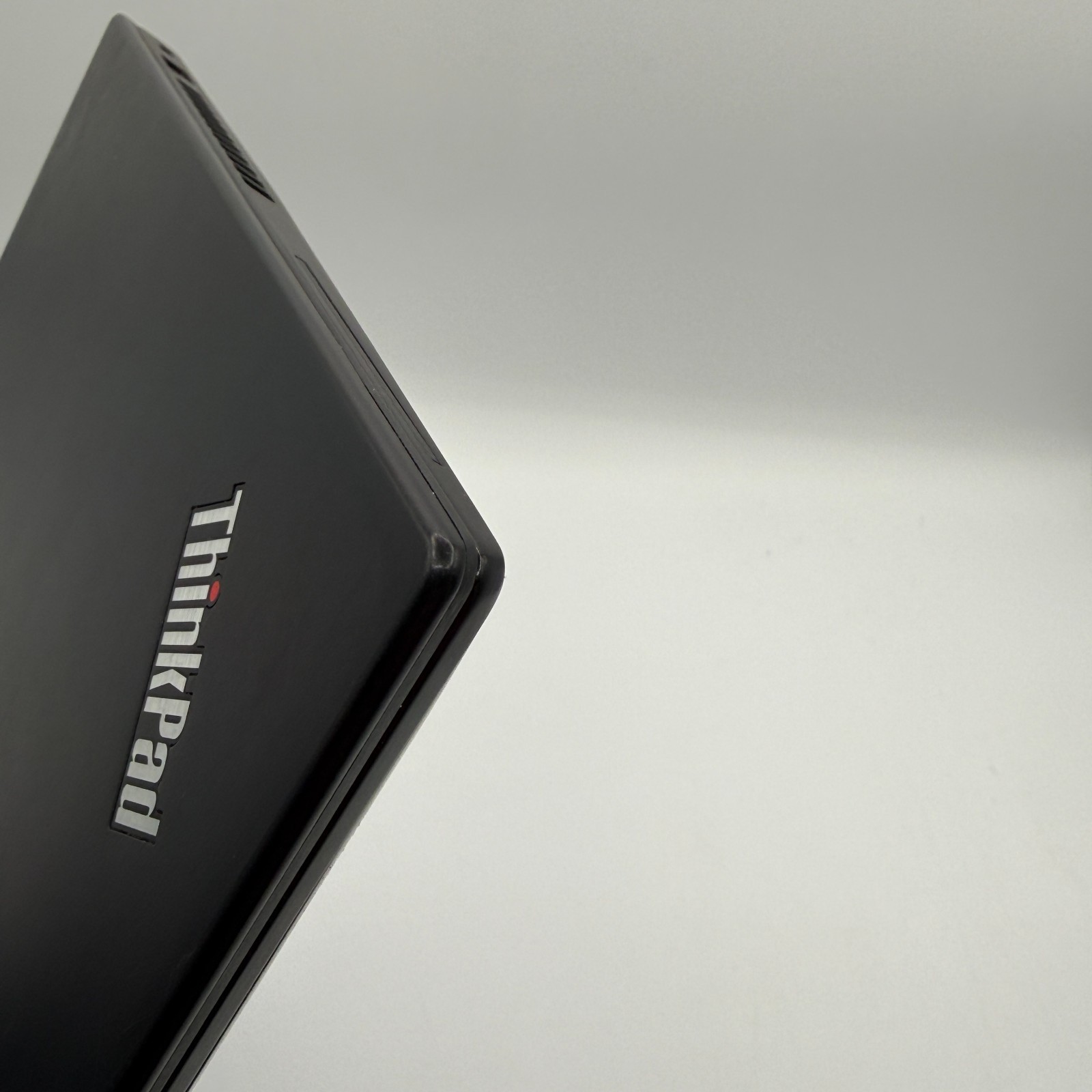 Lenovo ThinkPad T490s i5-8265U 16GB 256GB SSD Win11 Pro LTE Laptop Fingepr READ