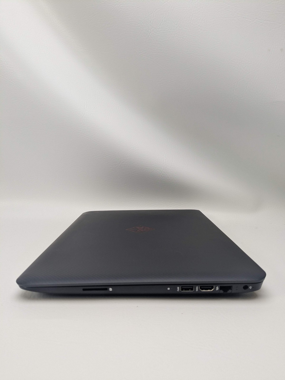 HP Omen QEOIGAAG 15.6″ i7-7700HQ 2.8GHz 8GB RAM 1TB SSD GeForce GTX 1050